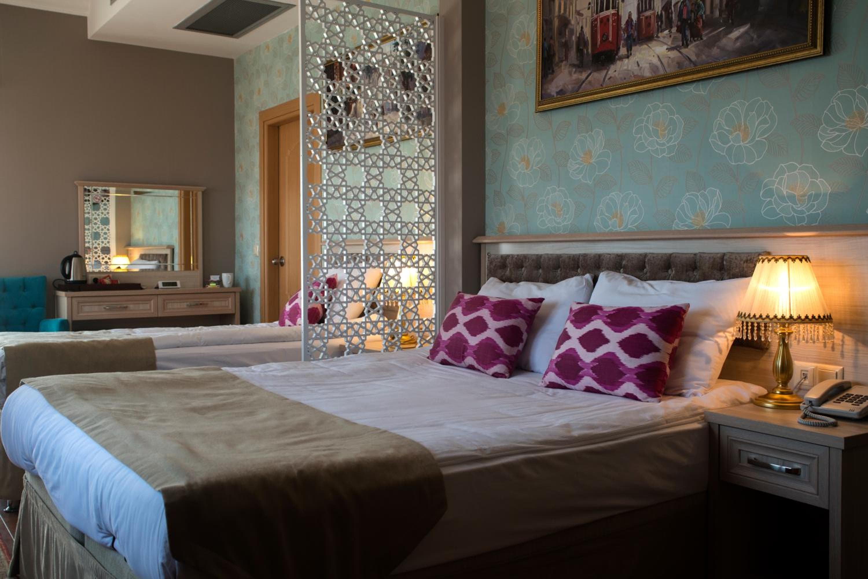 Sultani Royal Hotel — 18