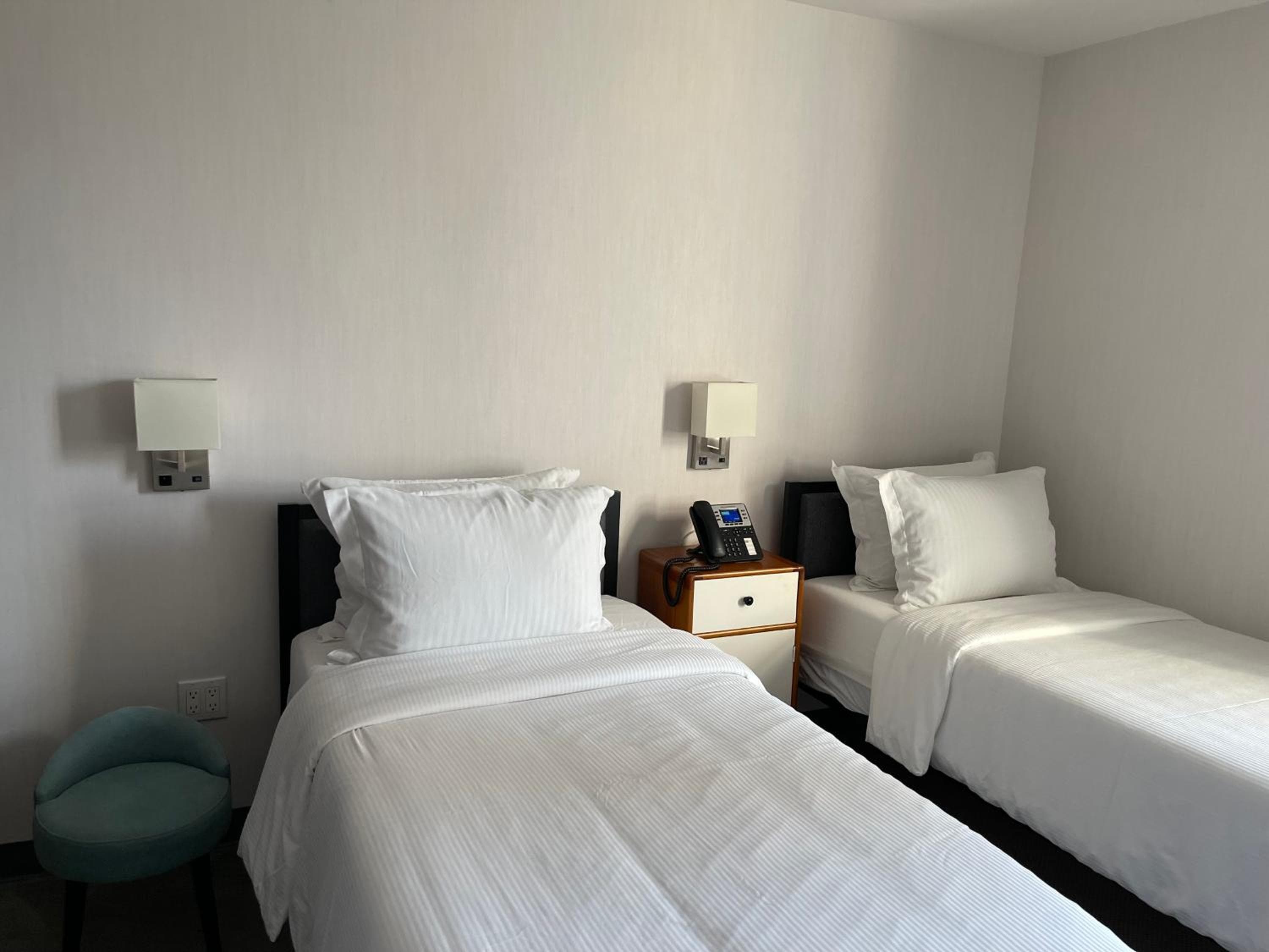 Hotel Mimosa — 5