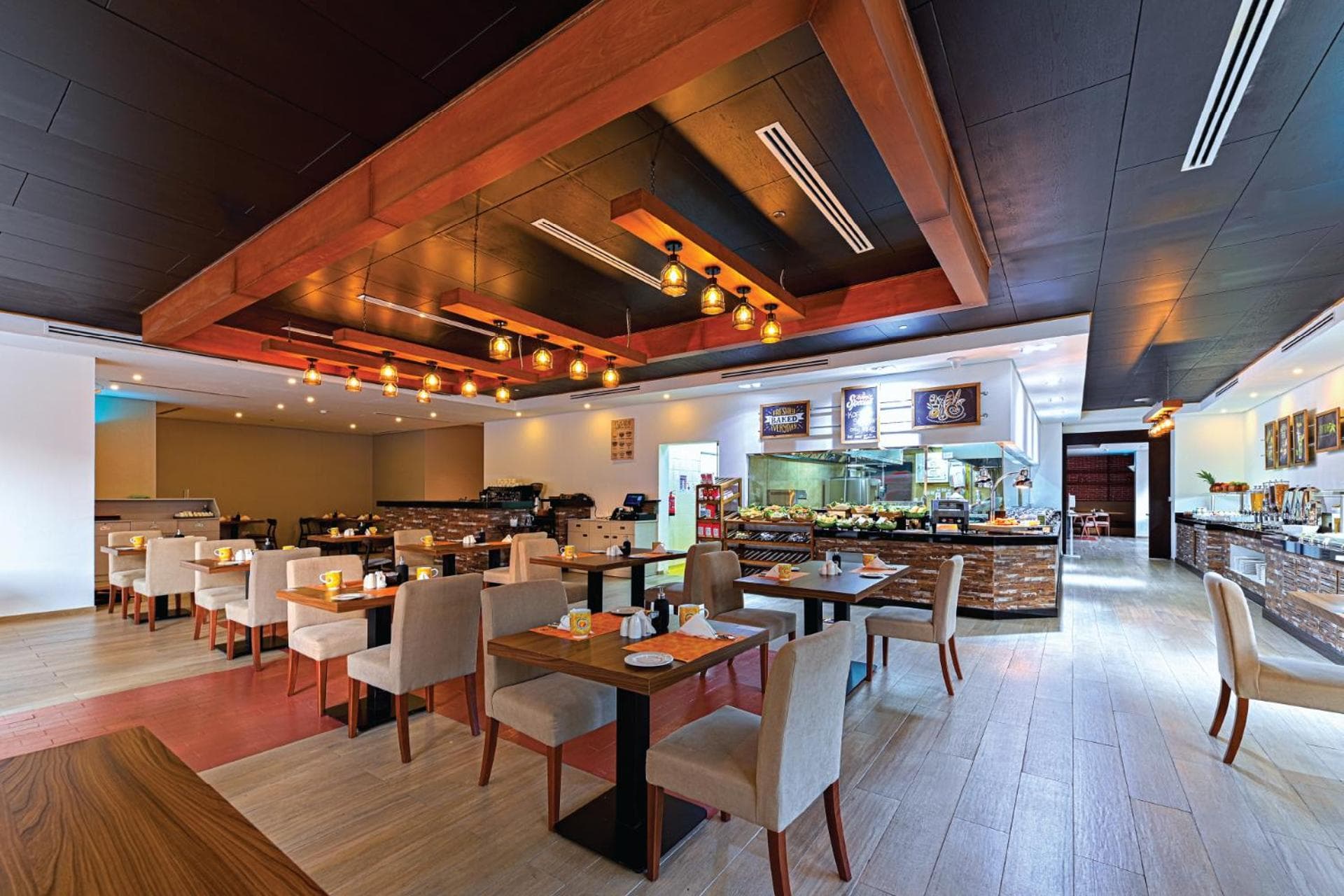 Asma Hotel Al Barsha — 5