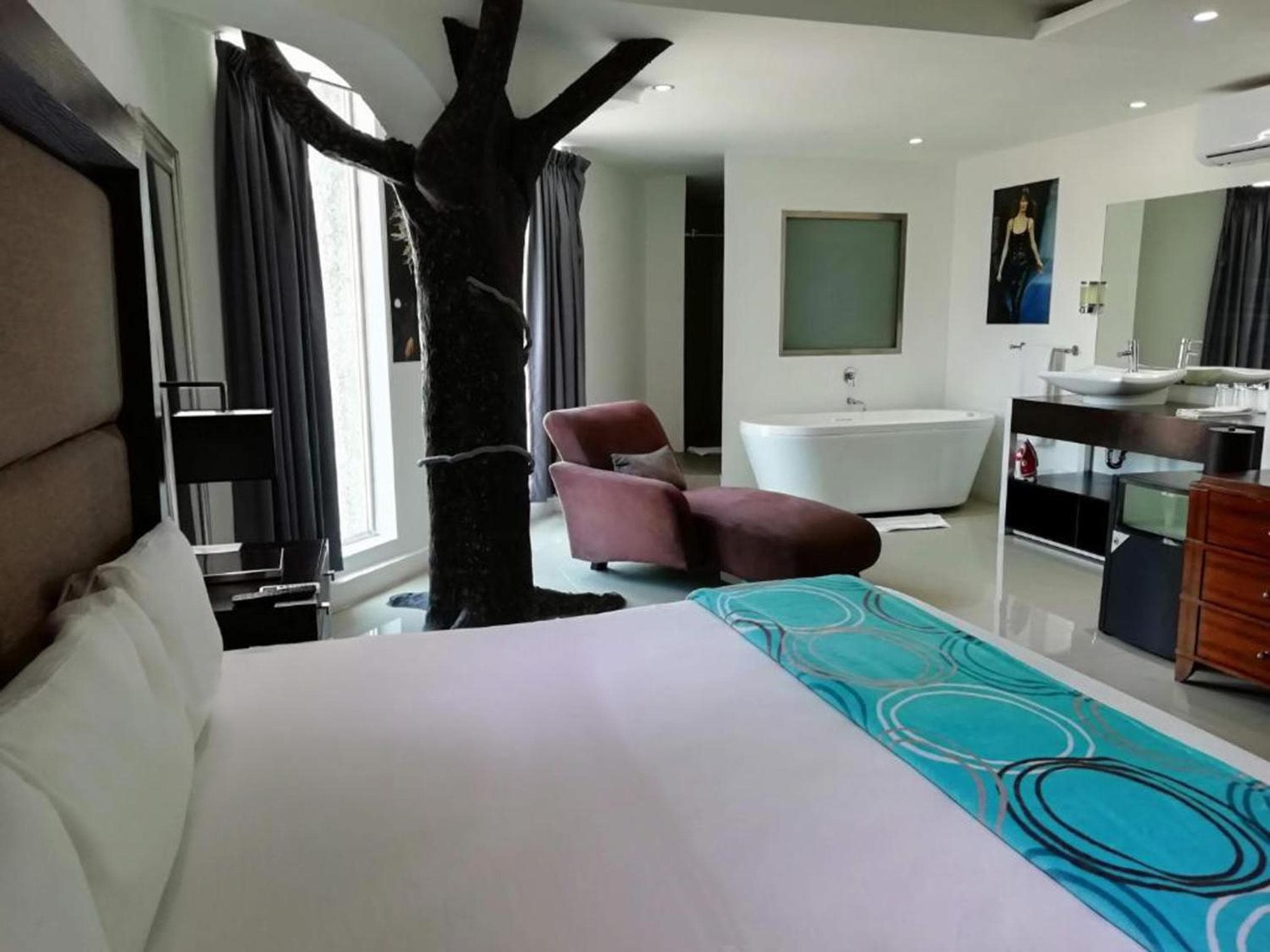 MayaFair Design Hotel — 12