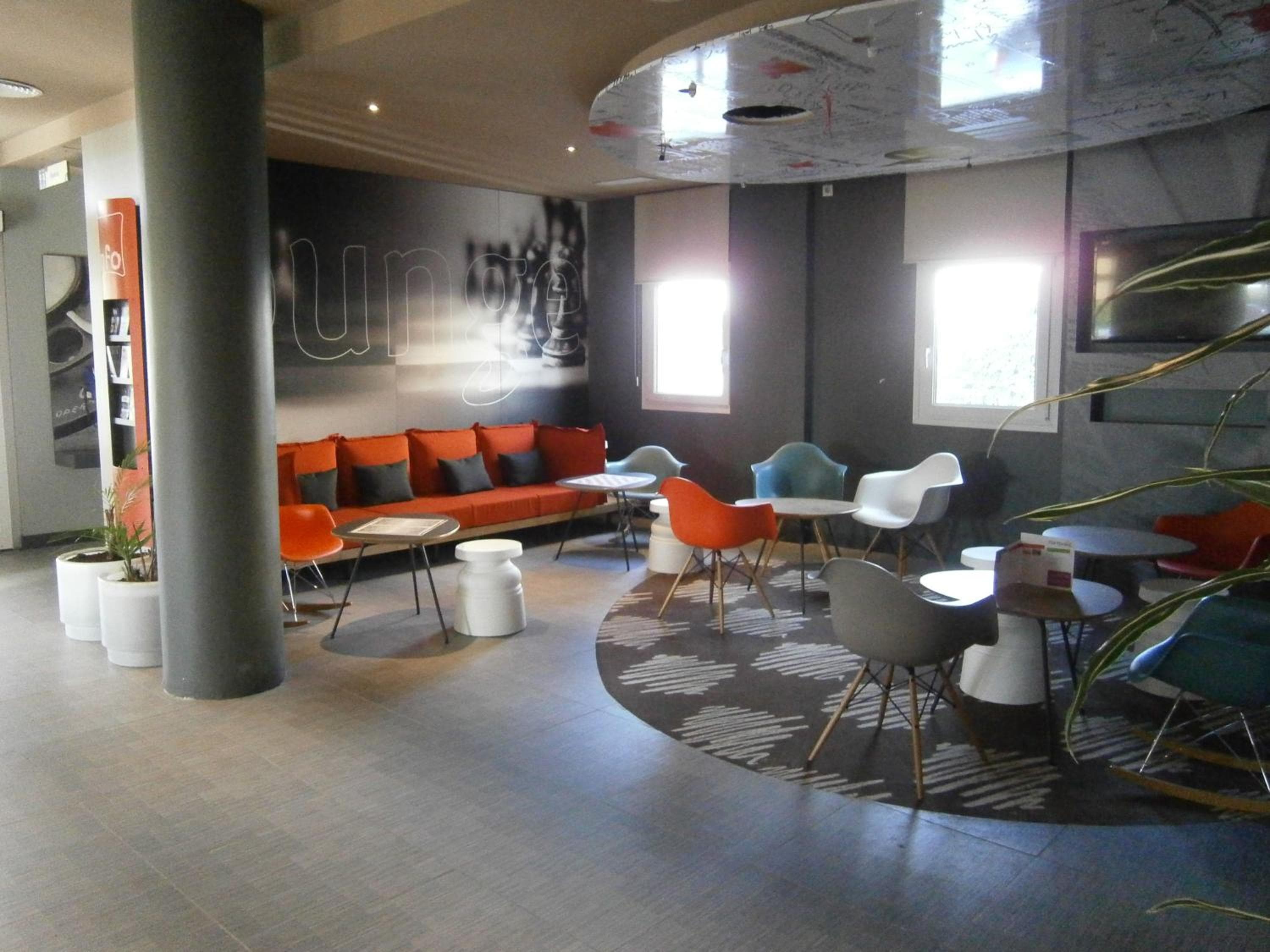 Ibis Sevilla — 11