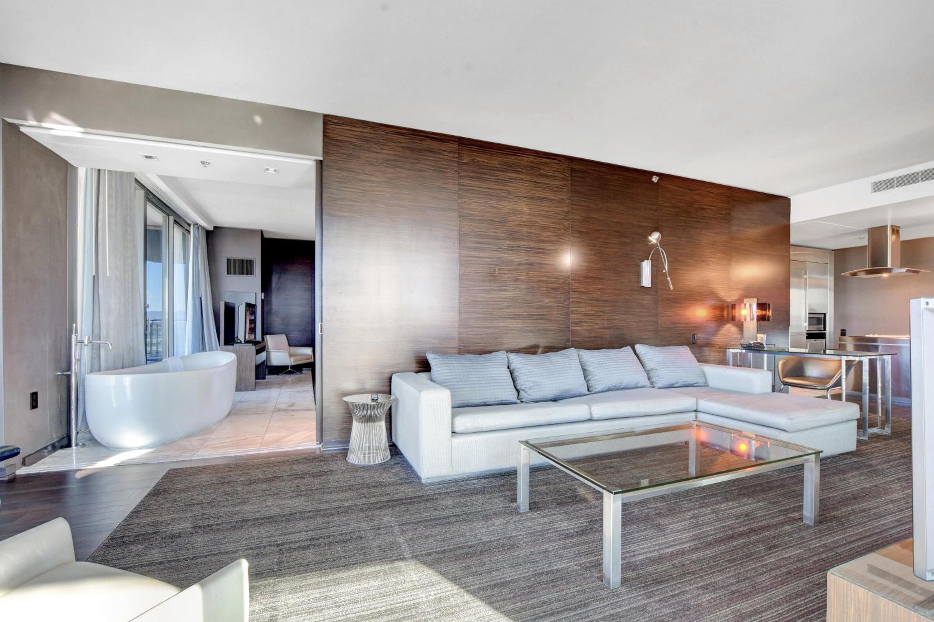 Private Luxury Panoramic Suite at Palms Place — 29