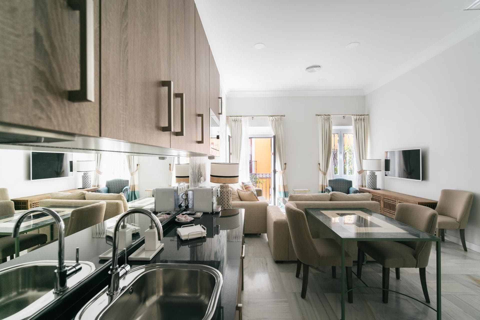 Apartamentos Abreu Suites — 15