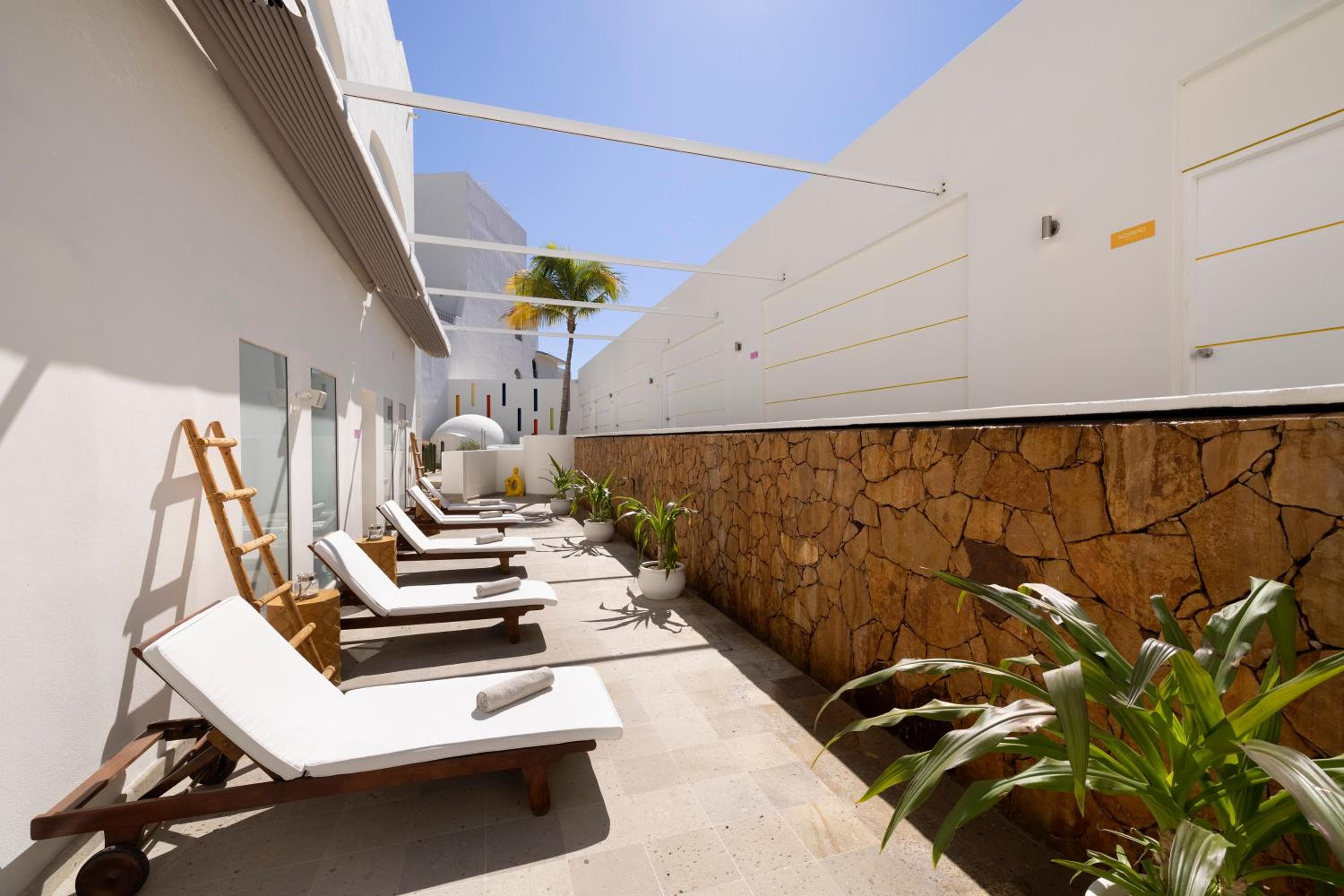 ME Cabo — 13