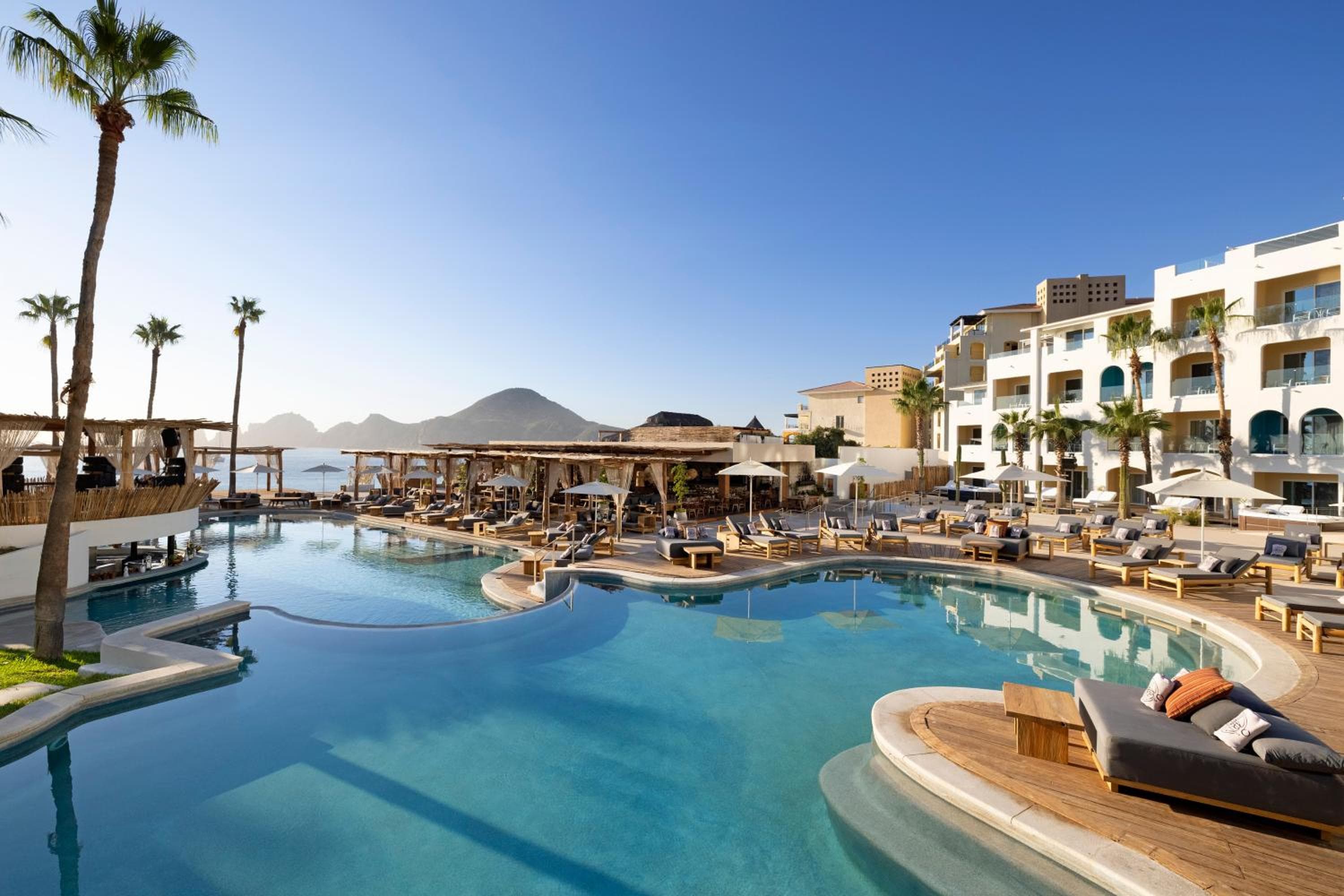 ME Cabo — 19
