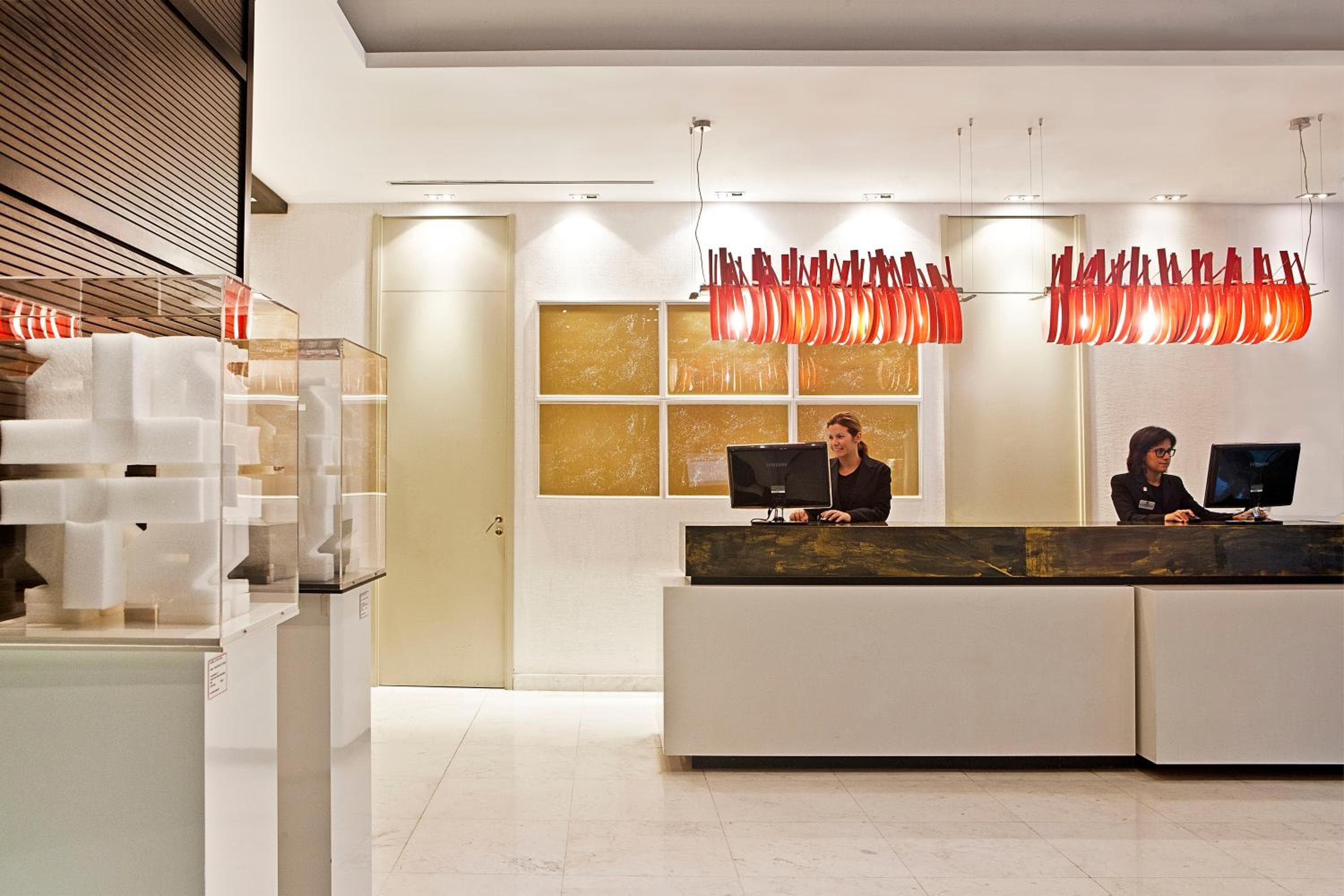 Grupotel Gran Vía 678 — 12