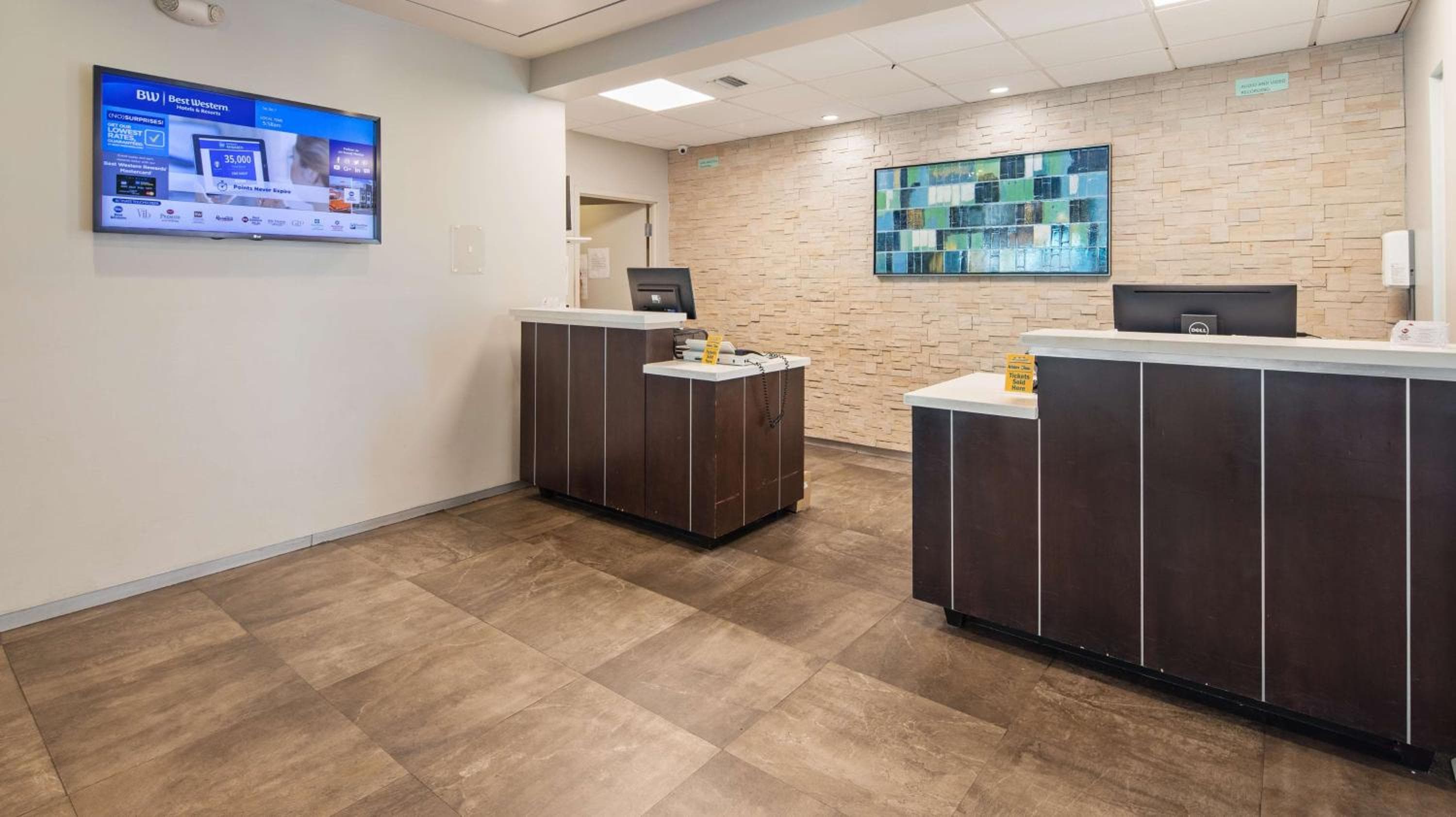 Best Western Plus Oceanside Inn — 9