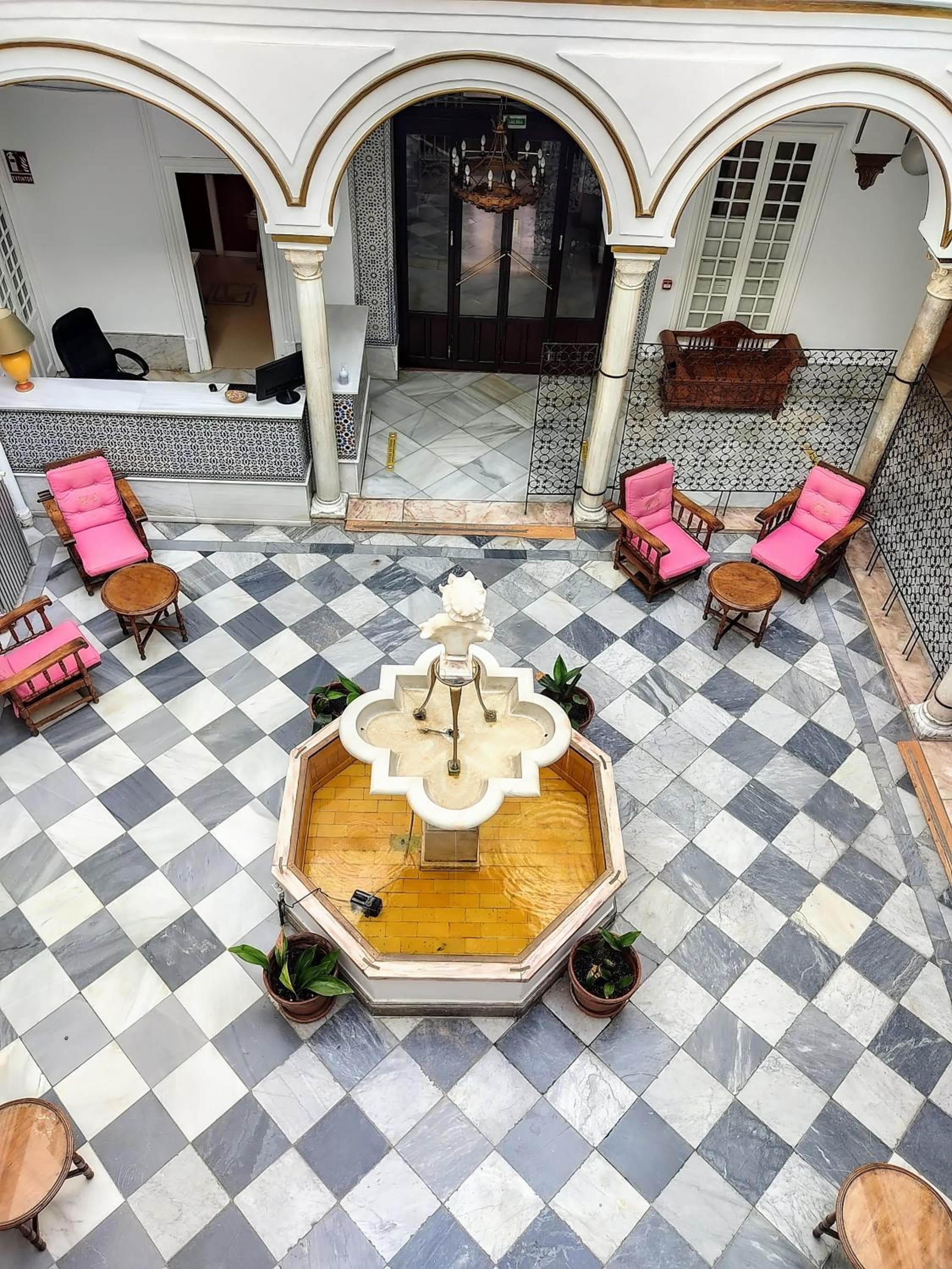 Hotel Simon — 24