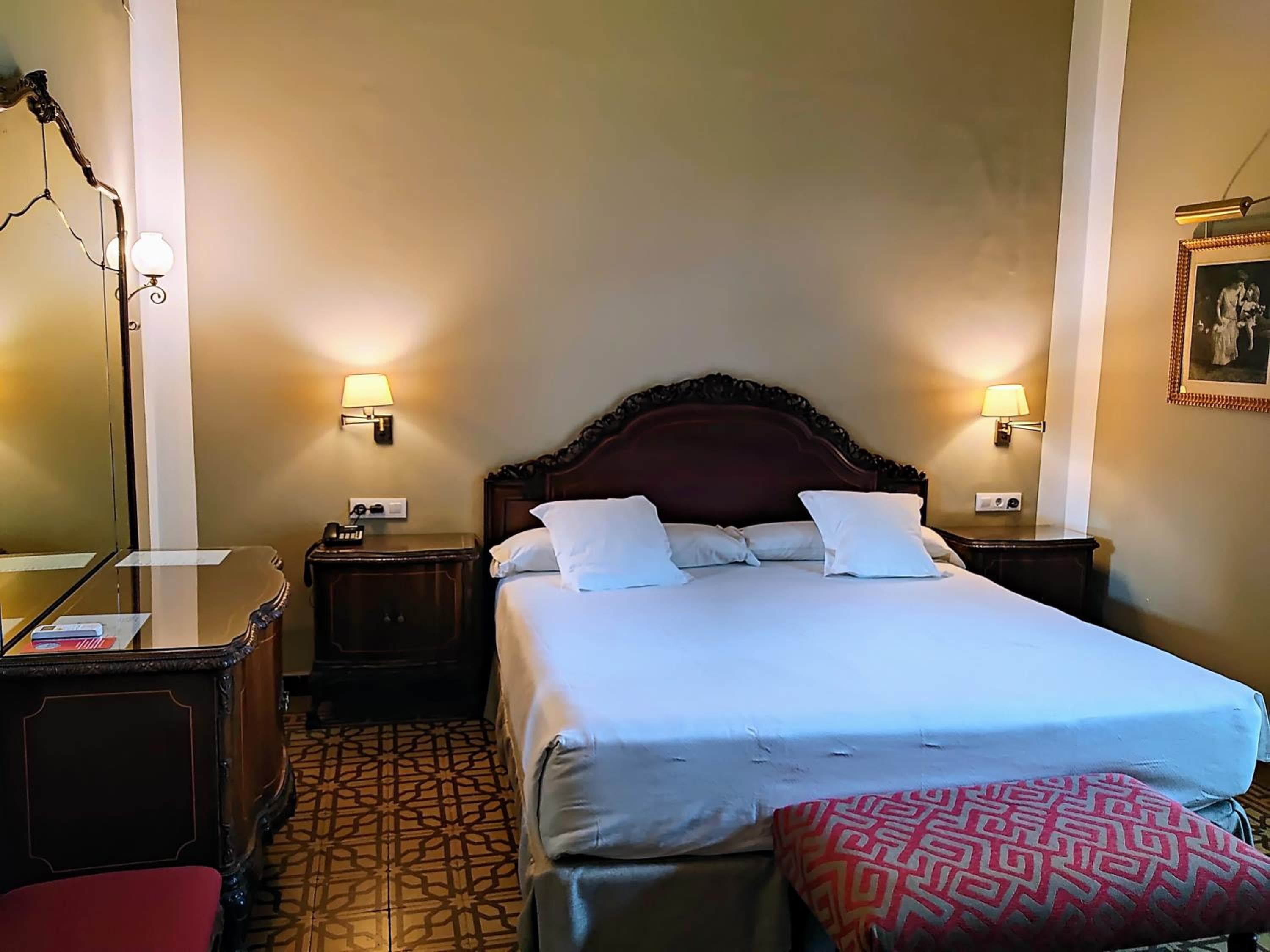 Hotel Simon — 11