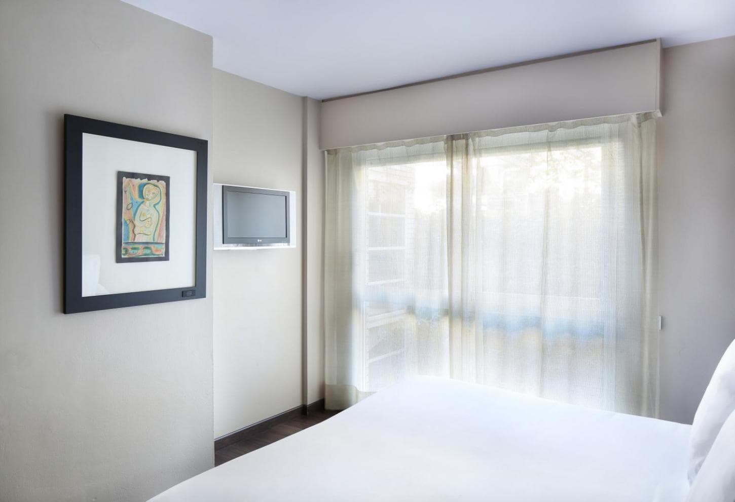 Hotel Gran Derby Suites, un piccolo hotel di lusso nel mondo — 19
