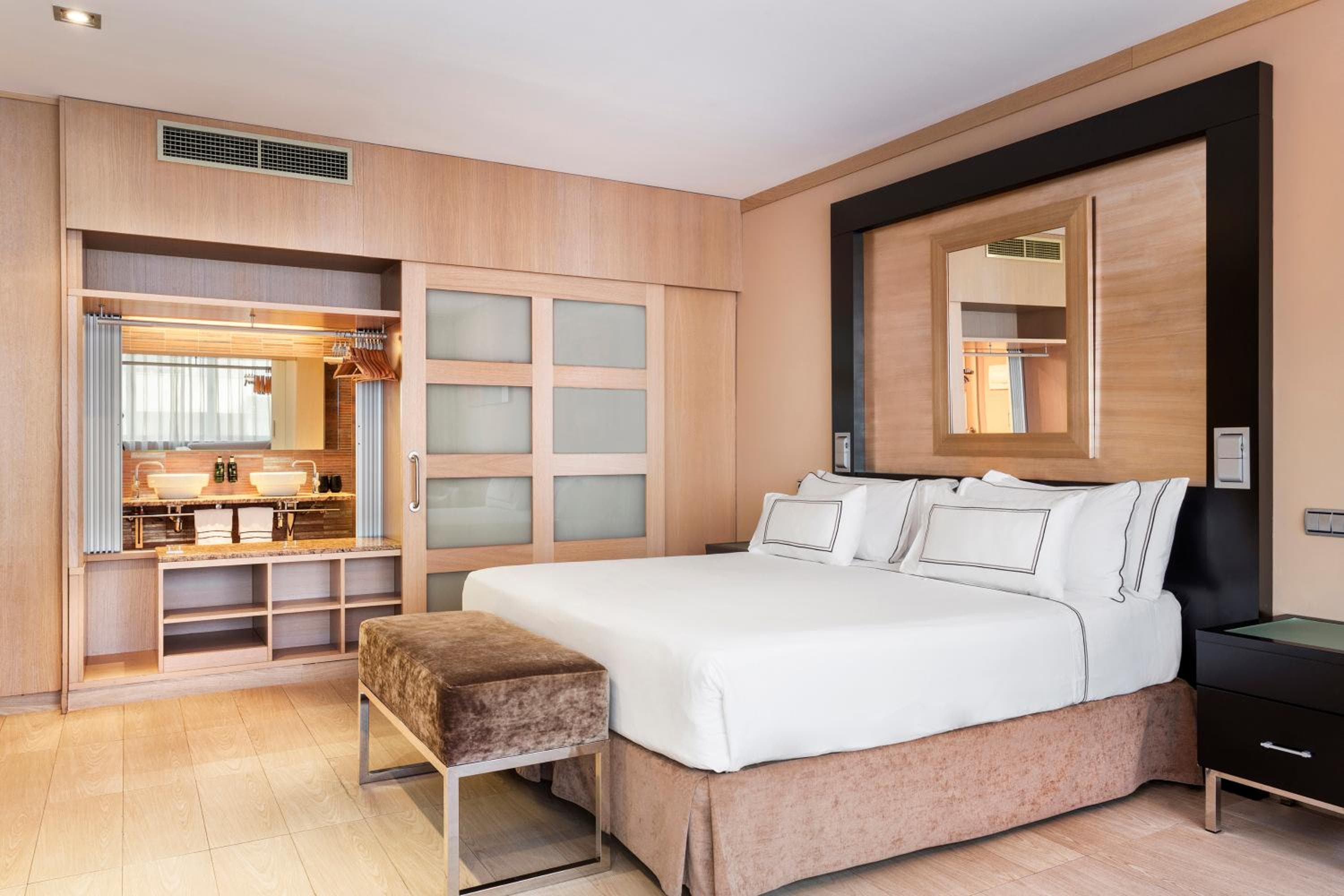 Meliá Madrid Princesa — 24