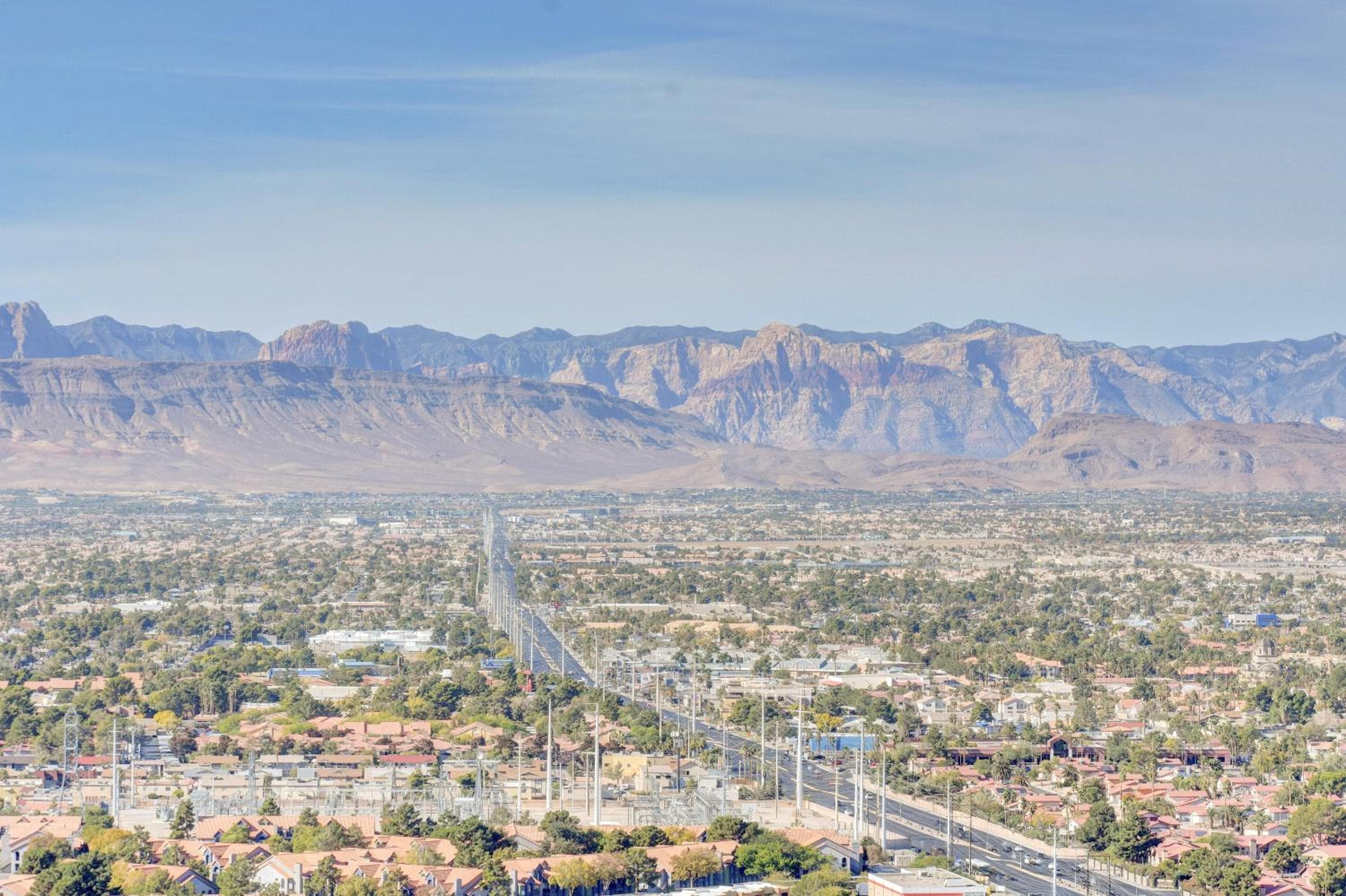 Private Luxury Panoramic Suite at Palms Place — 5