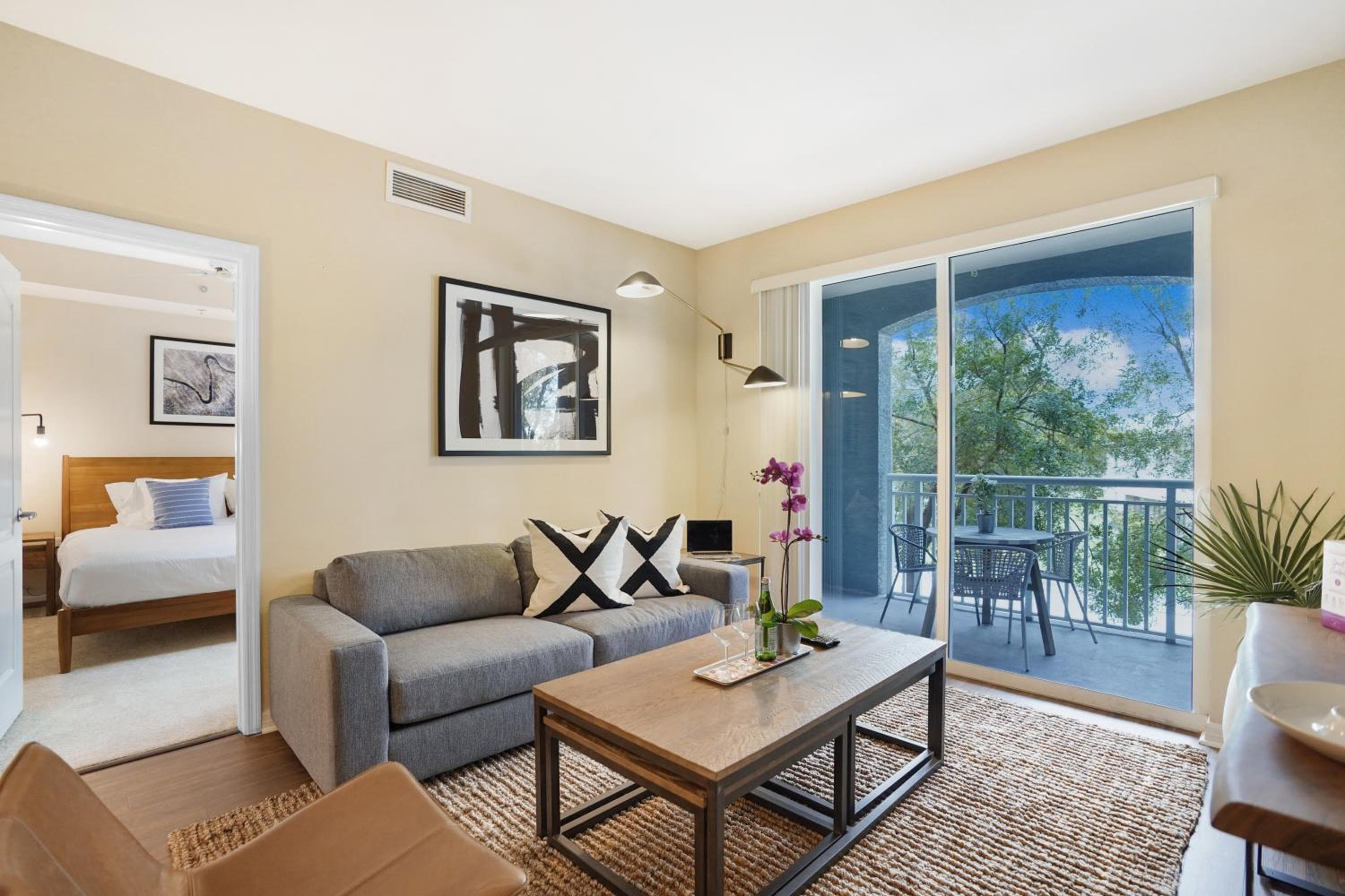 Dharma Home Suites South Miami at Red Road Commons — 4