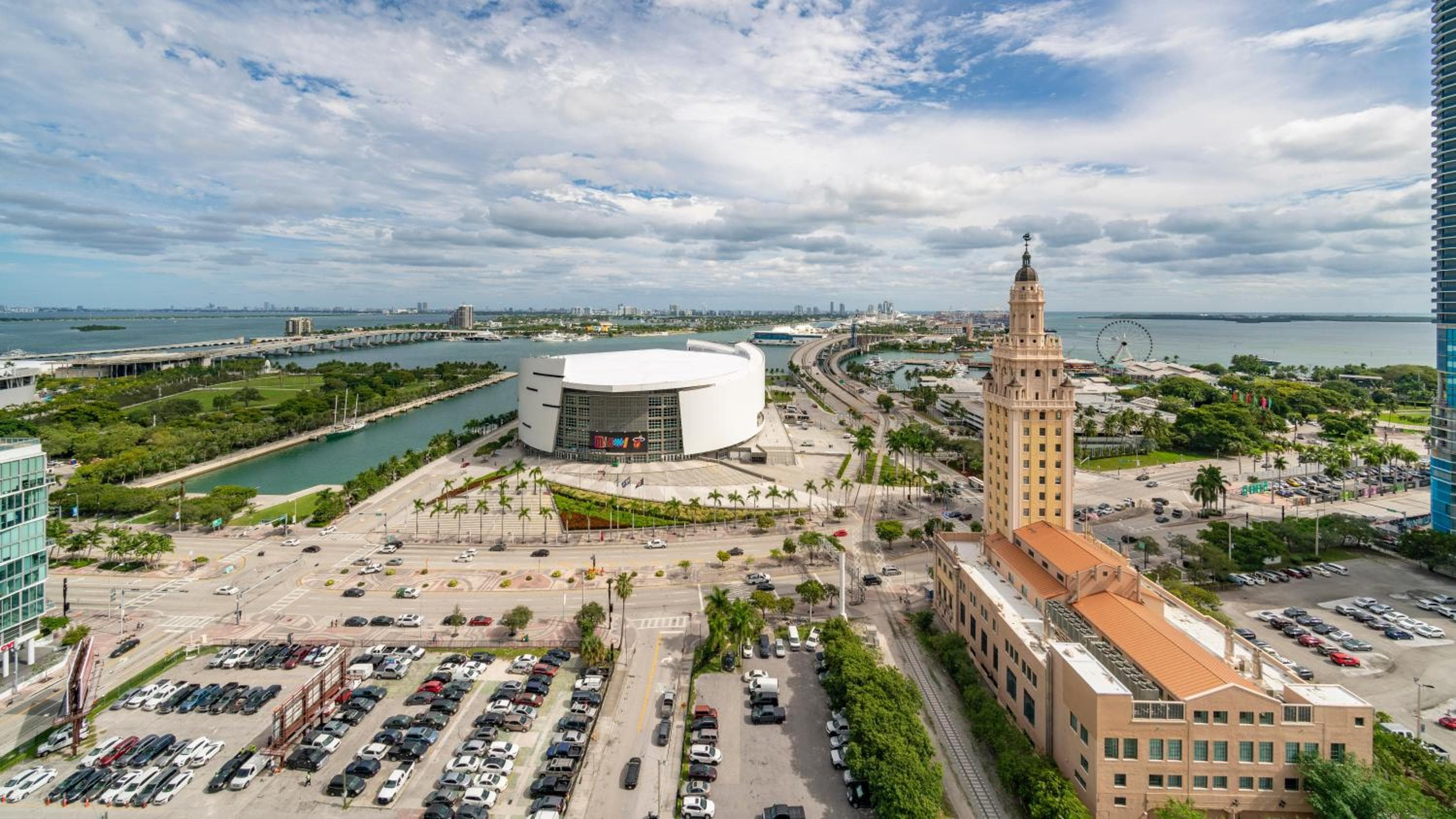 Global Luxury Suites Miami Worldcenter — 27