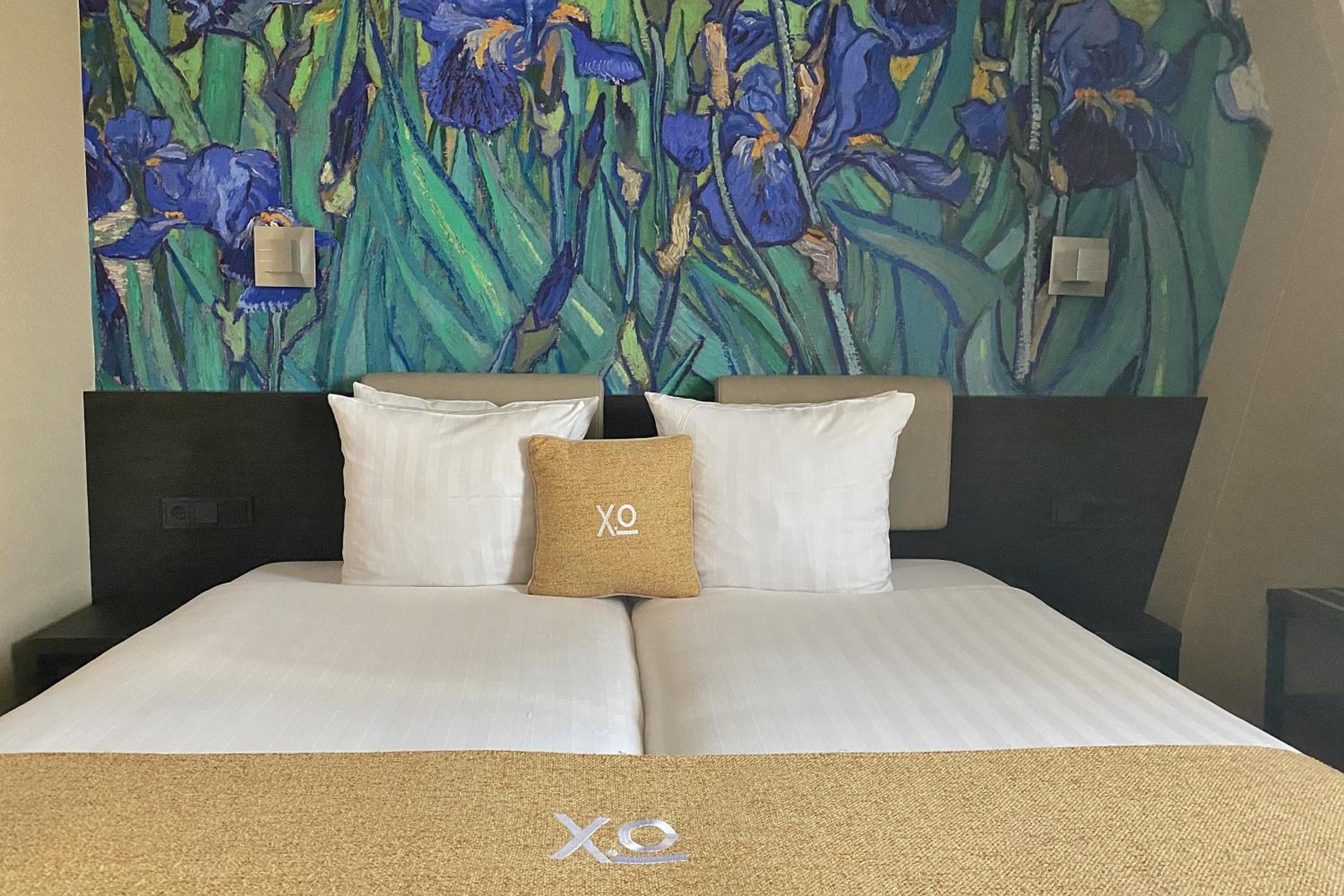 Hotel Van Gogh — 8