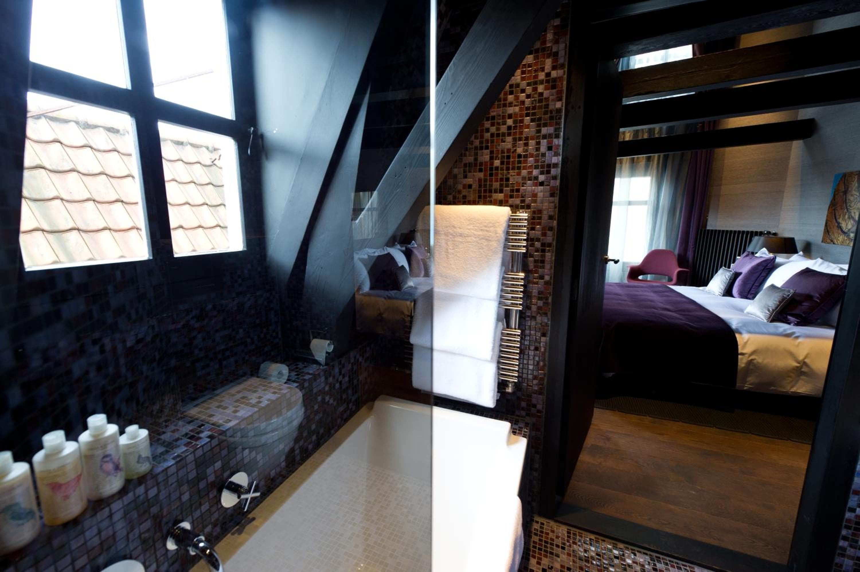 Canal House — 27