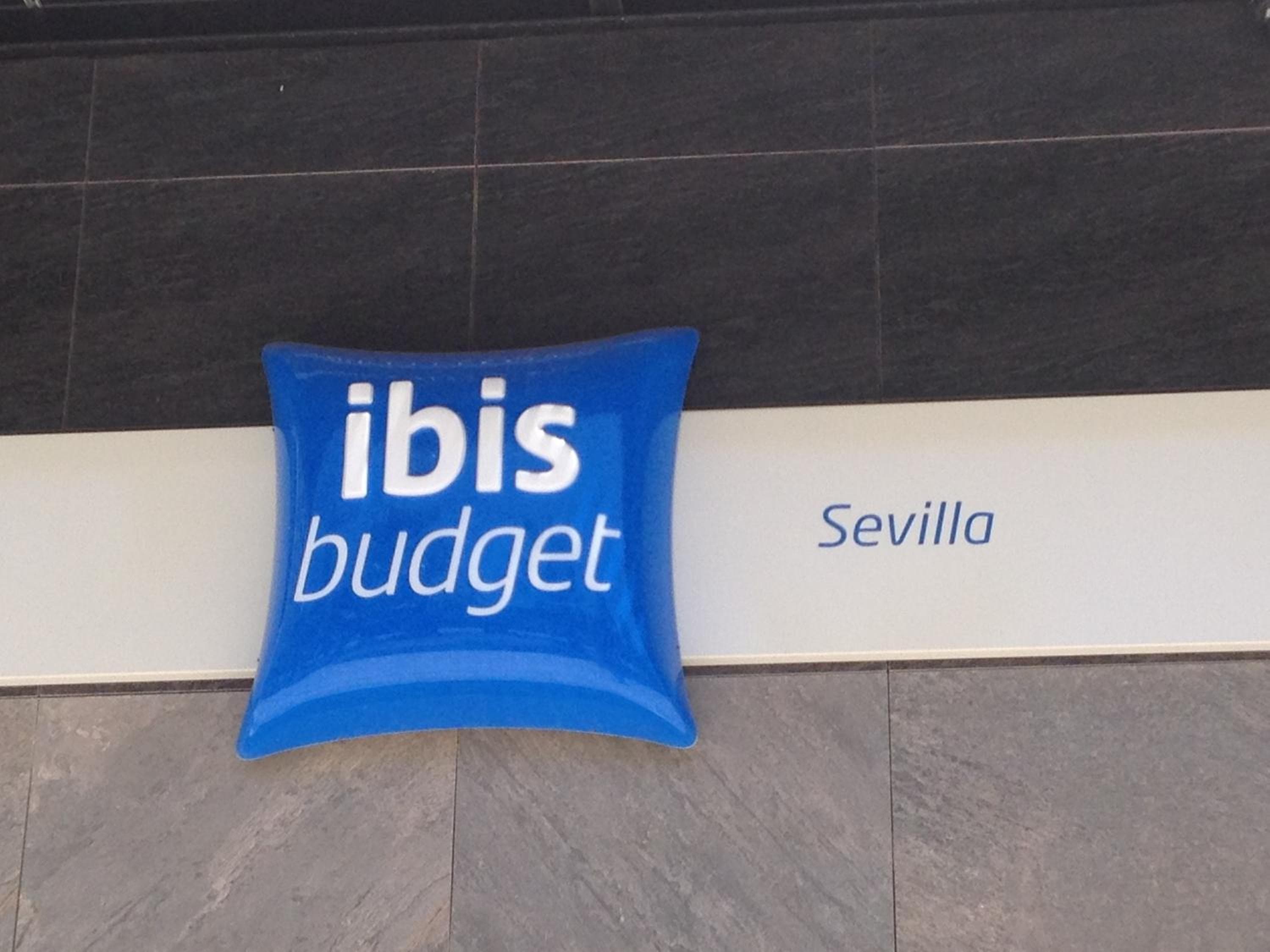 Ibis Budget Sevilla Aeropuerto — 19