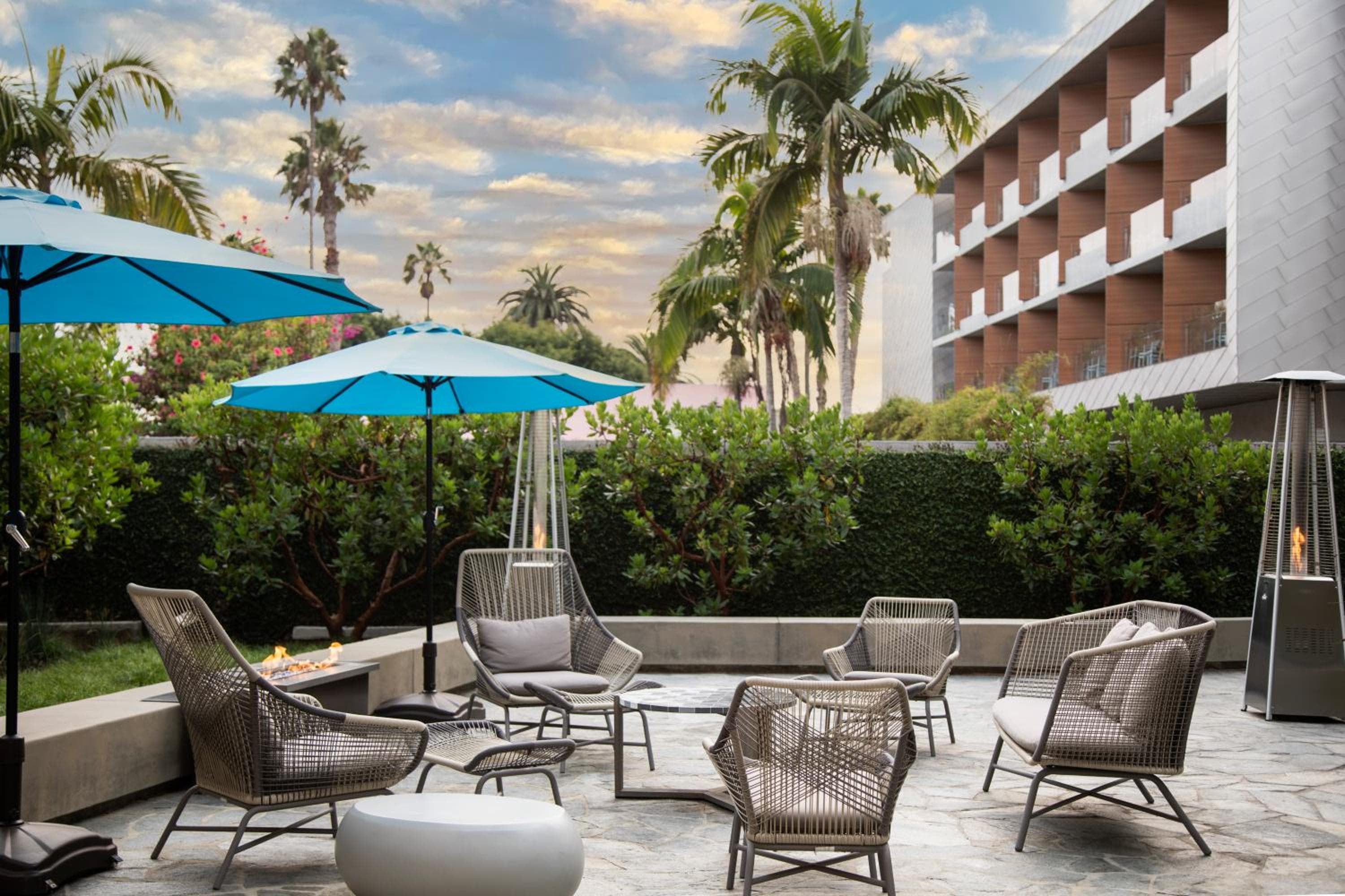 Hotel sulla riva — 17