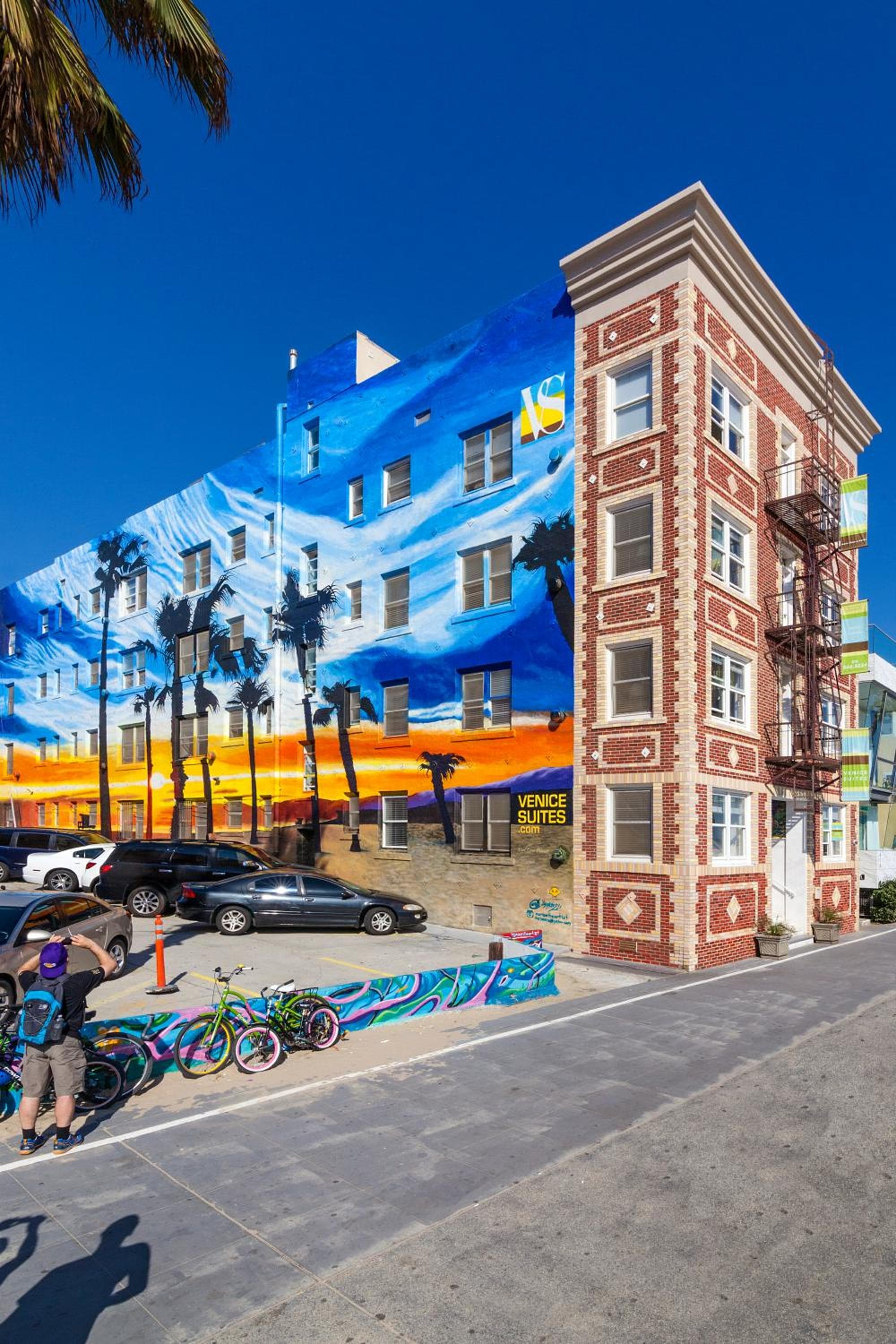 Venice Suites — 2