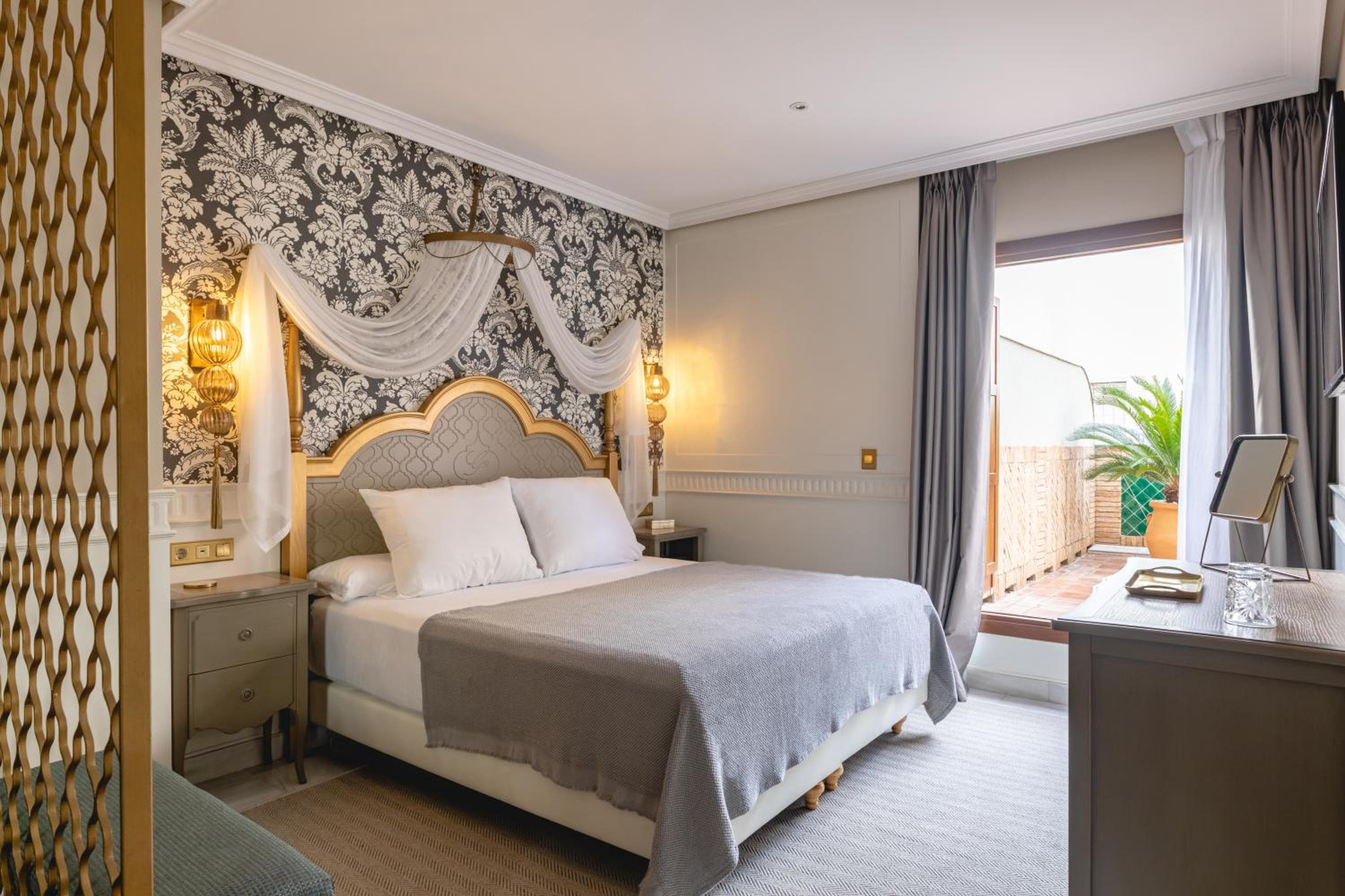 Hotel Gravina 51 — 12