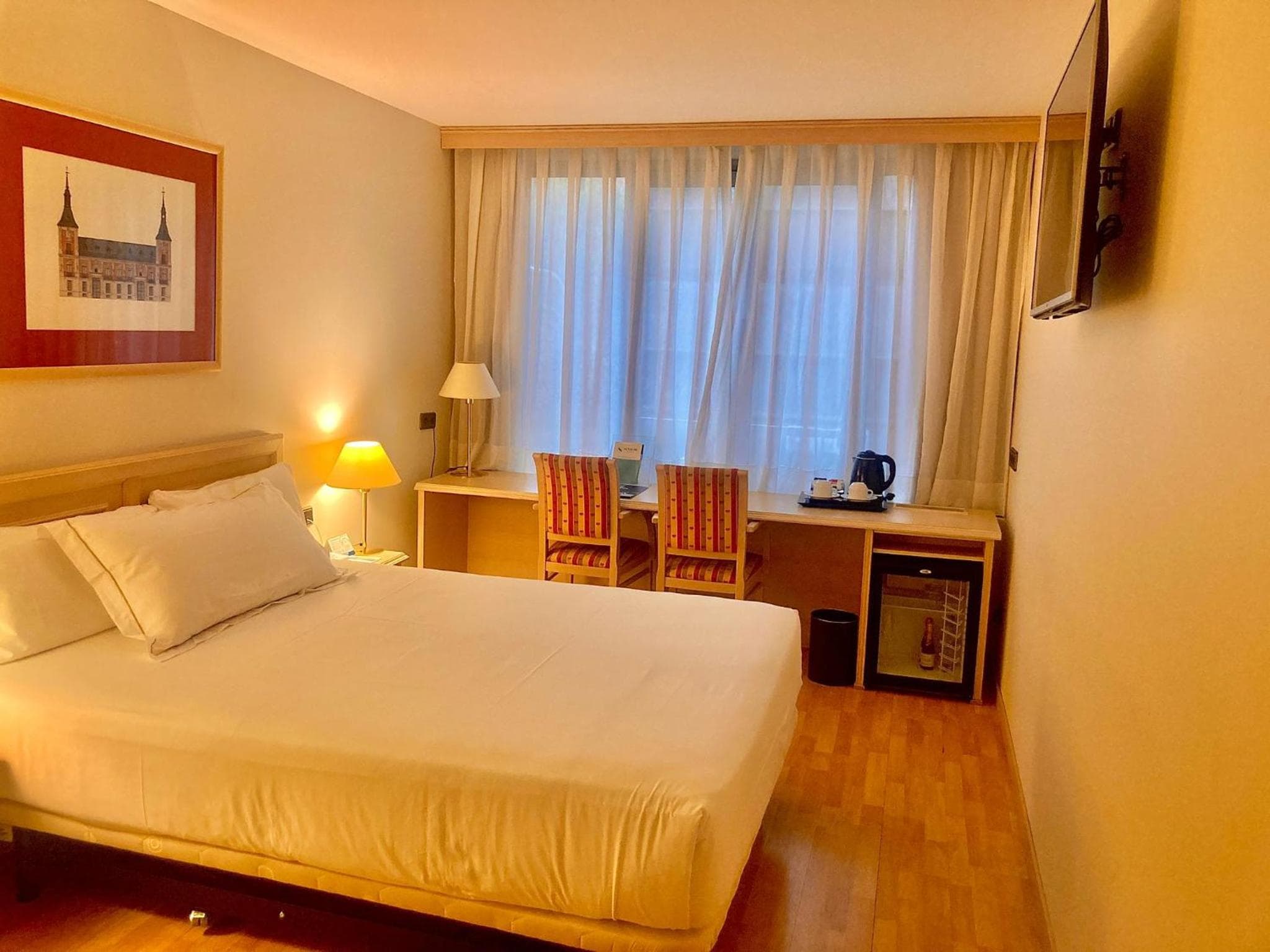 BYPILLOW Castellana — 6