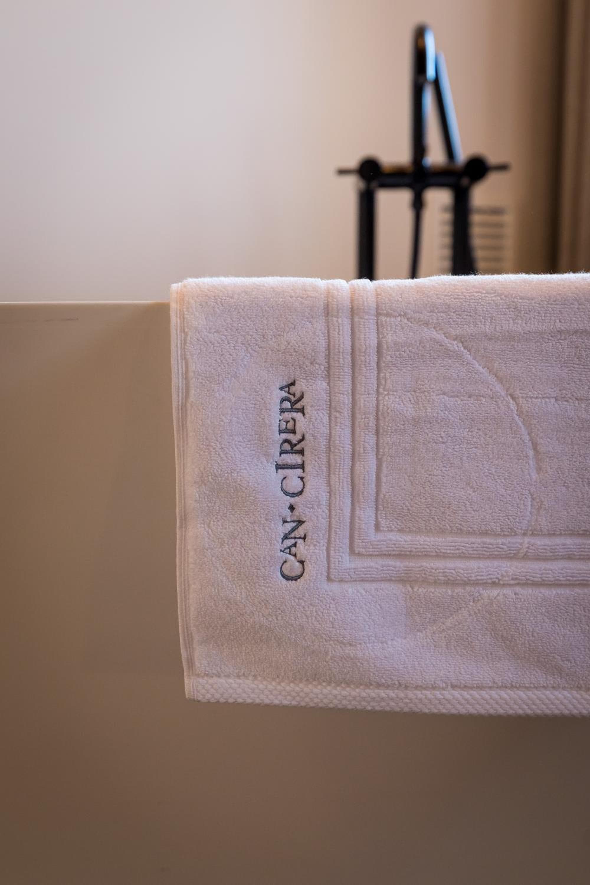 Hotel Can Cirera — 19