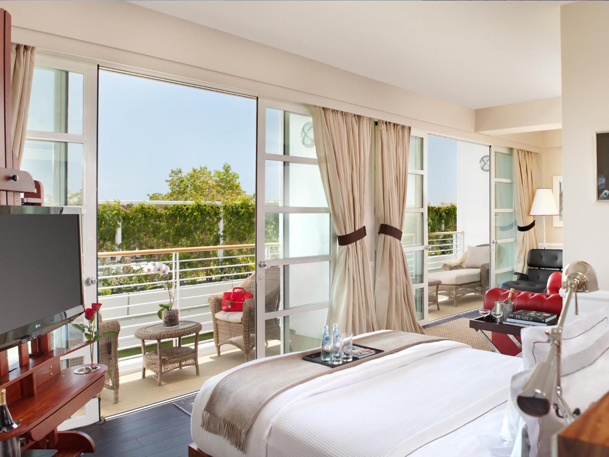 Cameo Beverly Hills, LXR Hotels & Resorts — 17
