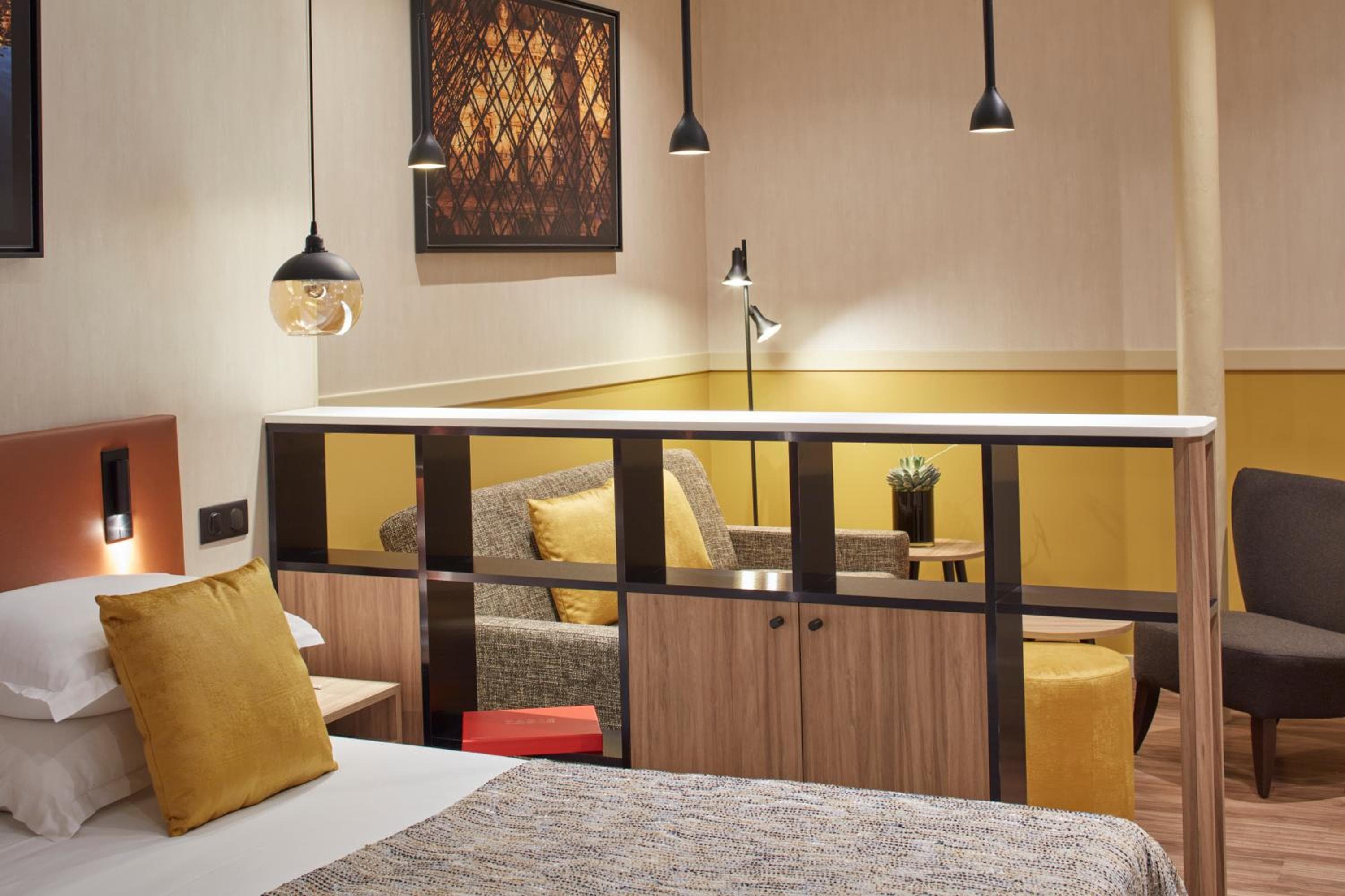 Hotel Atmospheres — 21