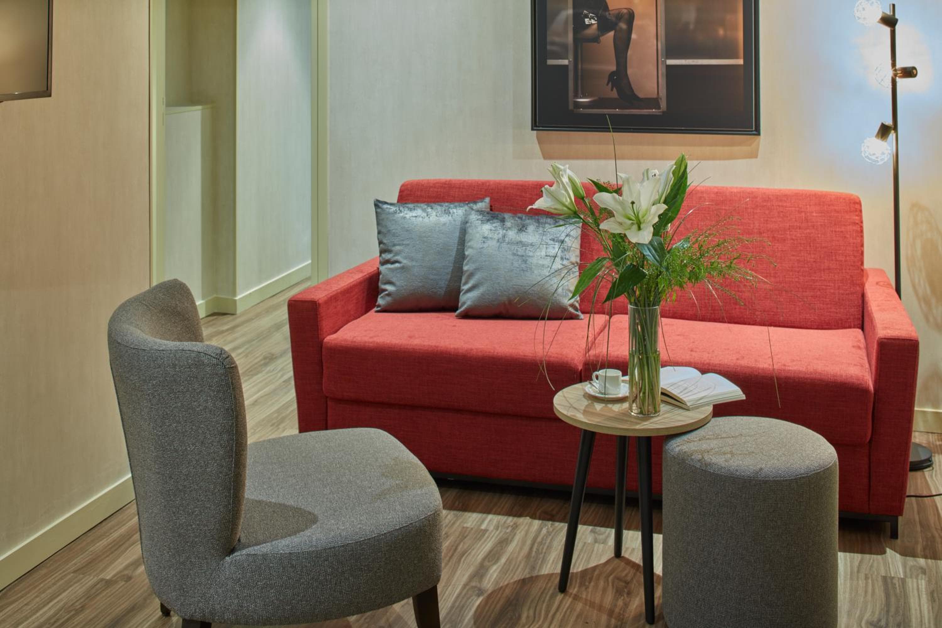 Hotel Atmospheres — 19