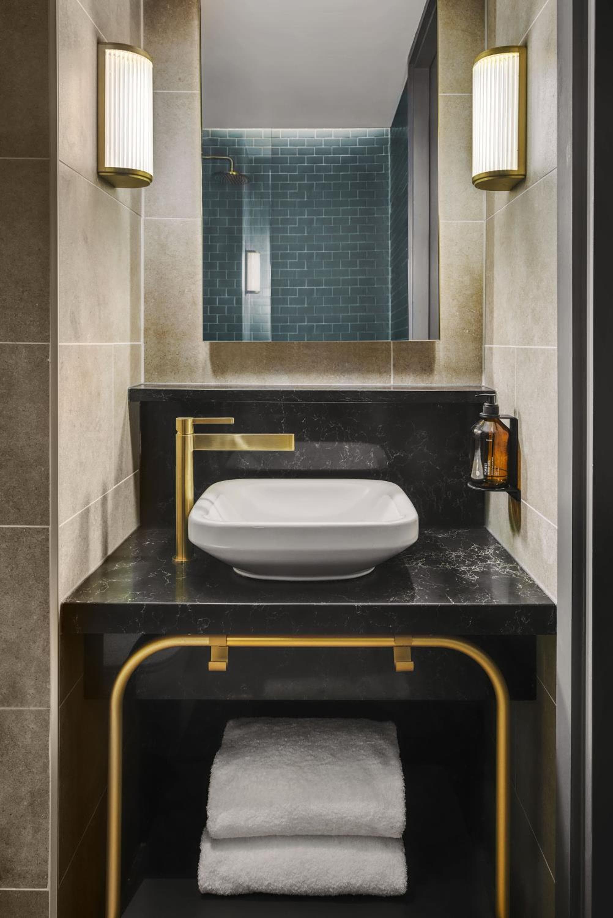 Hotel AMANO Covent Garden — 11