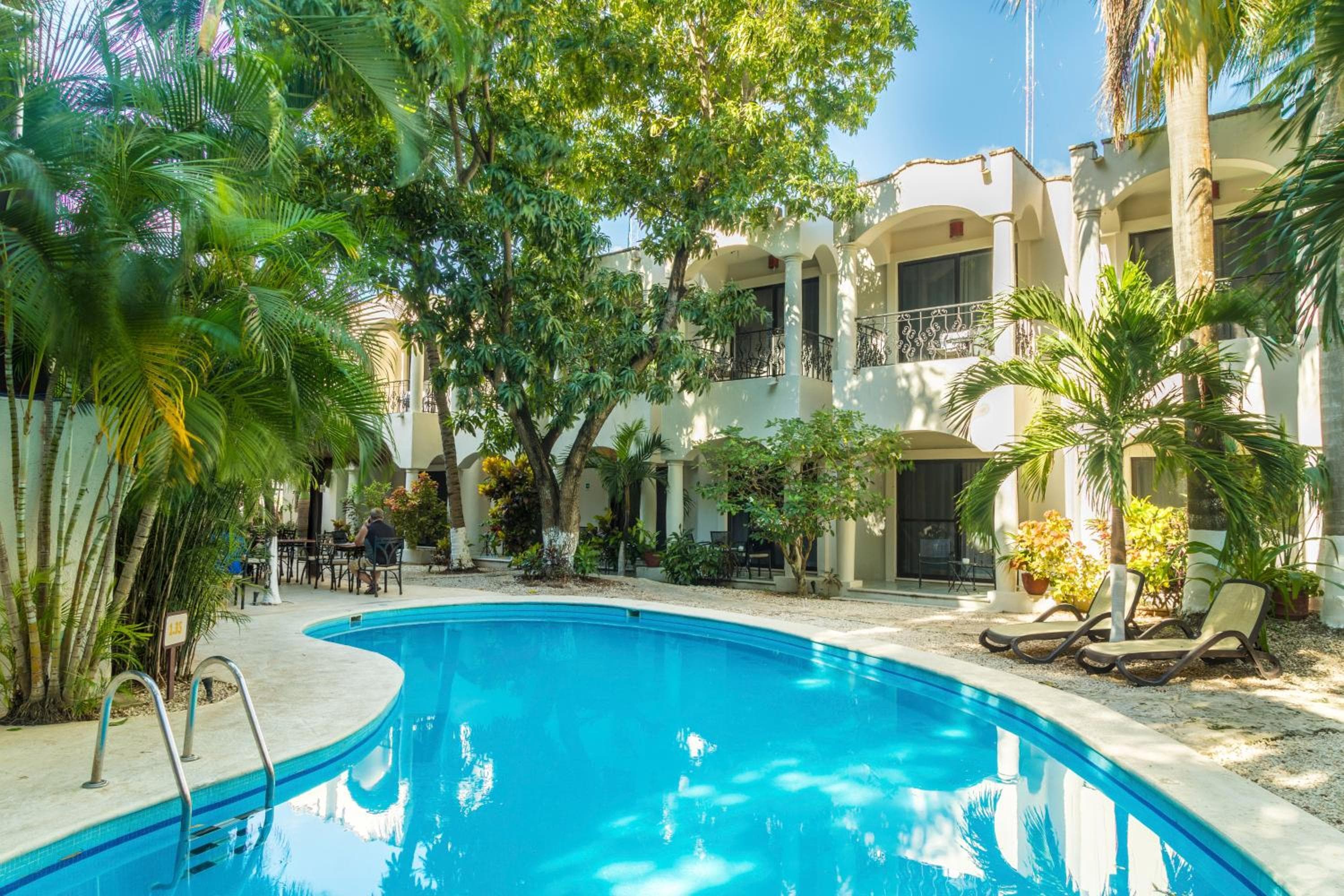 Hotel Hacienda Paradise — 2