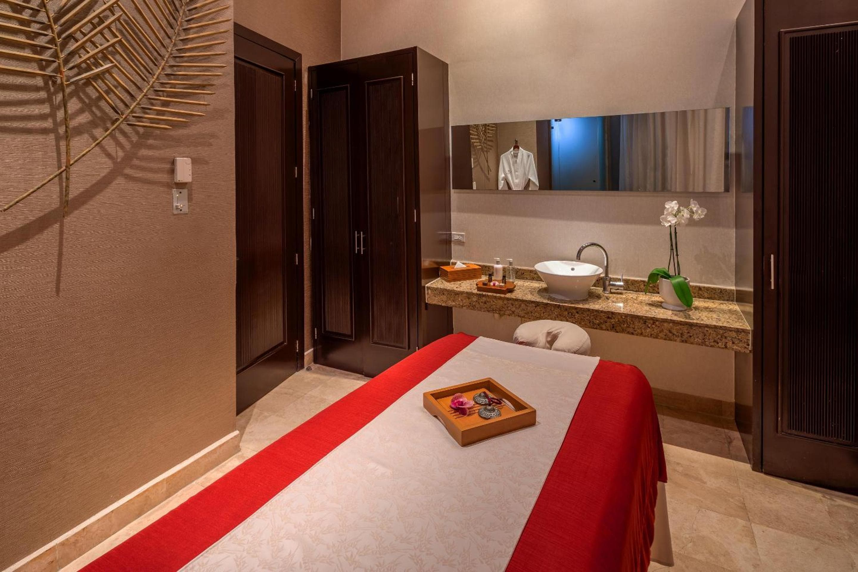 Beach Palace Family Resort & Spa - All Inclusive — 9