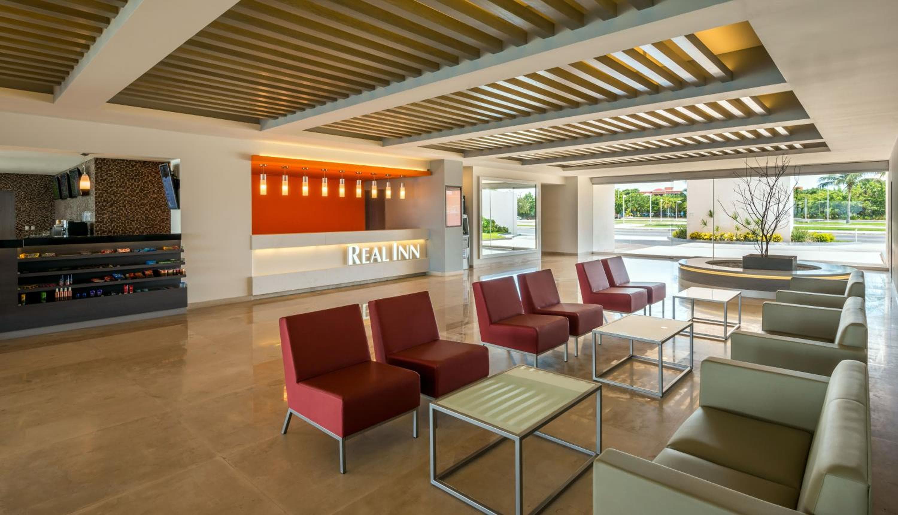 Real Inn Cancún — 16