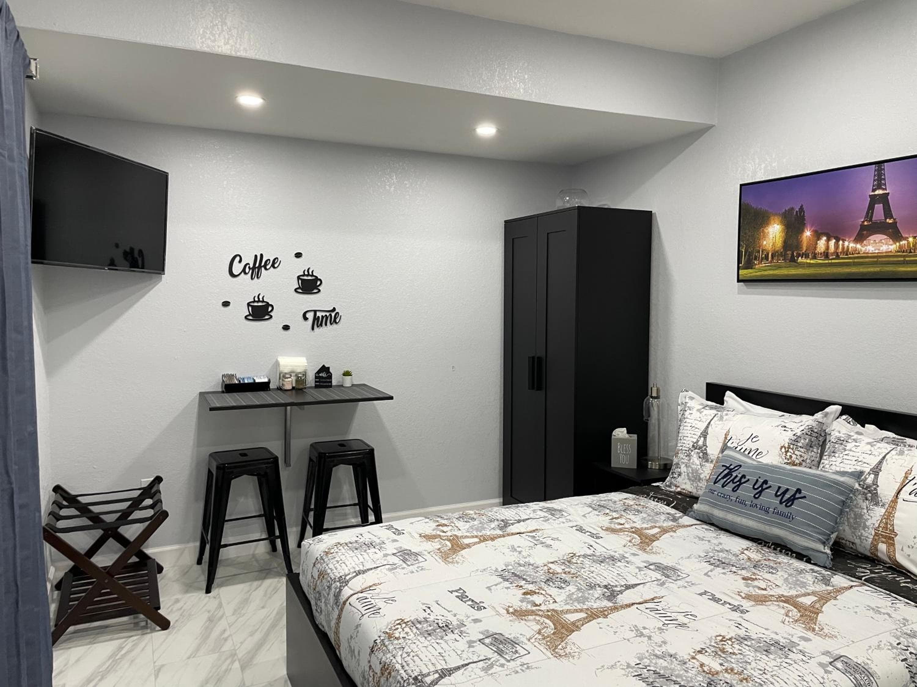 The little Paris suite — 5
