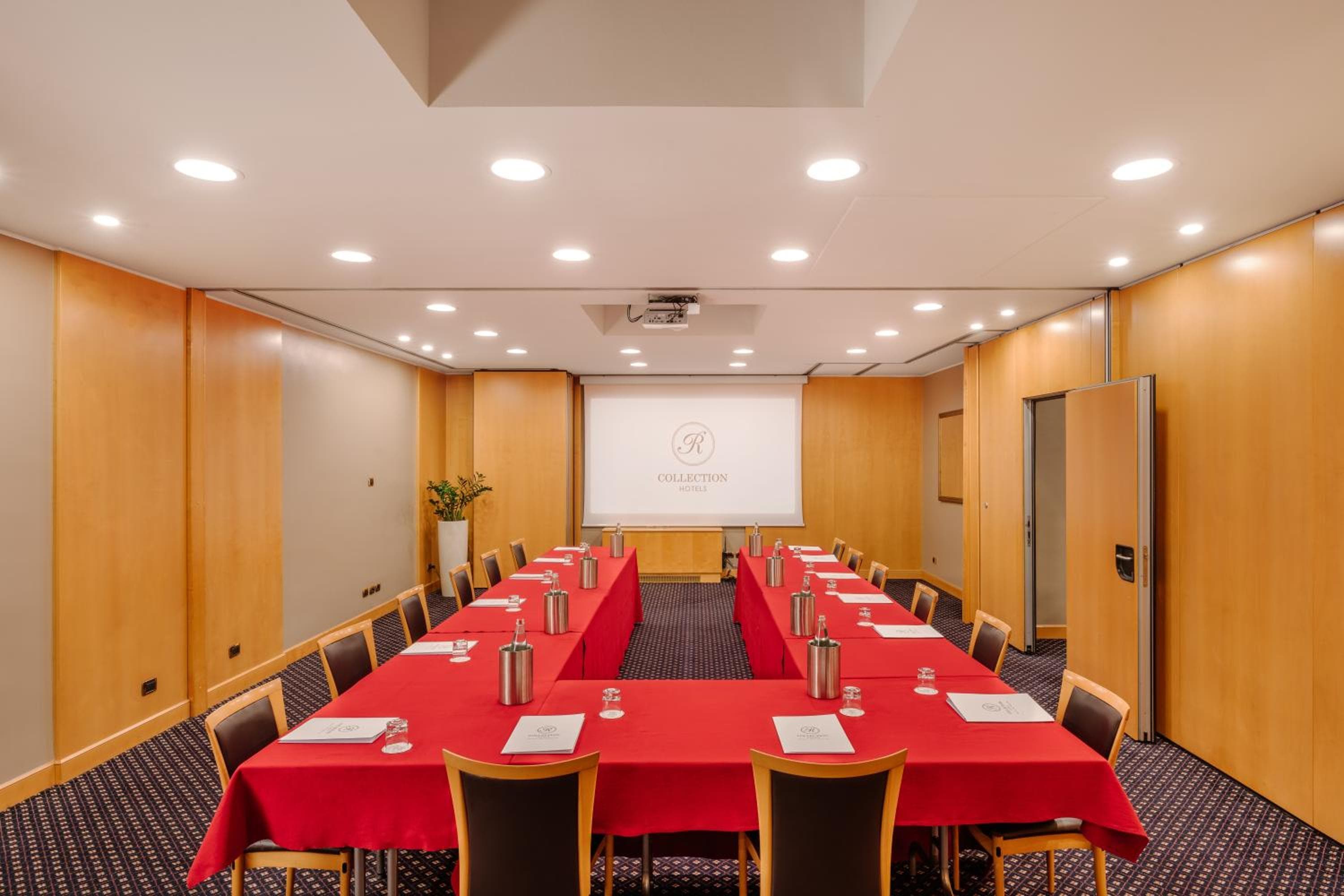 City Life Hotel Poliziano, by R Collection Hotels — 29