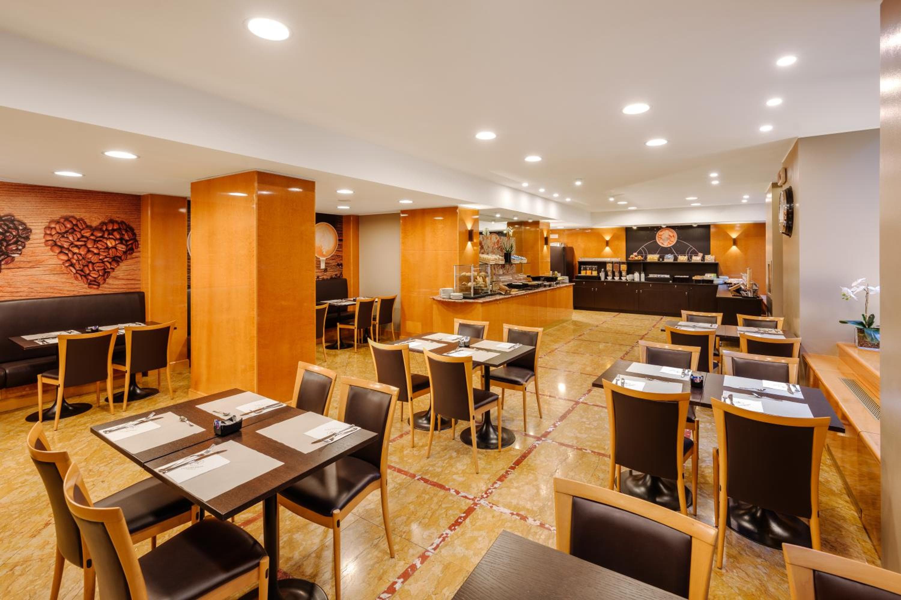 City Life Hotel Poliziano, by R Collection Hotels — 18