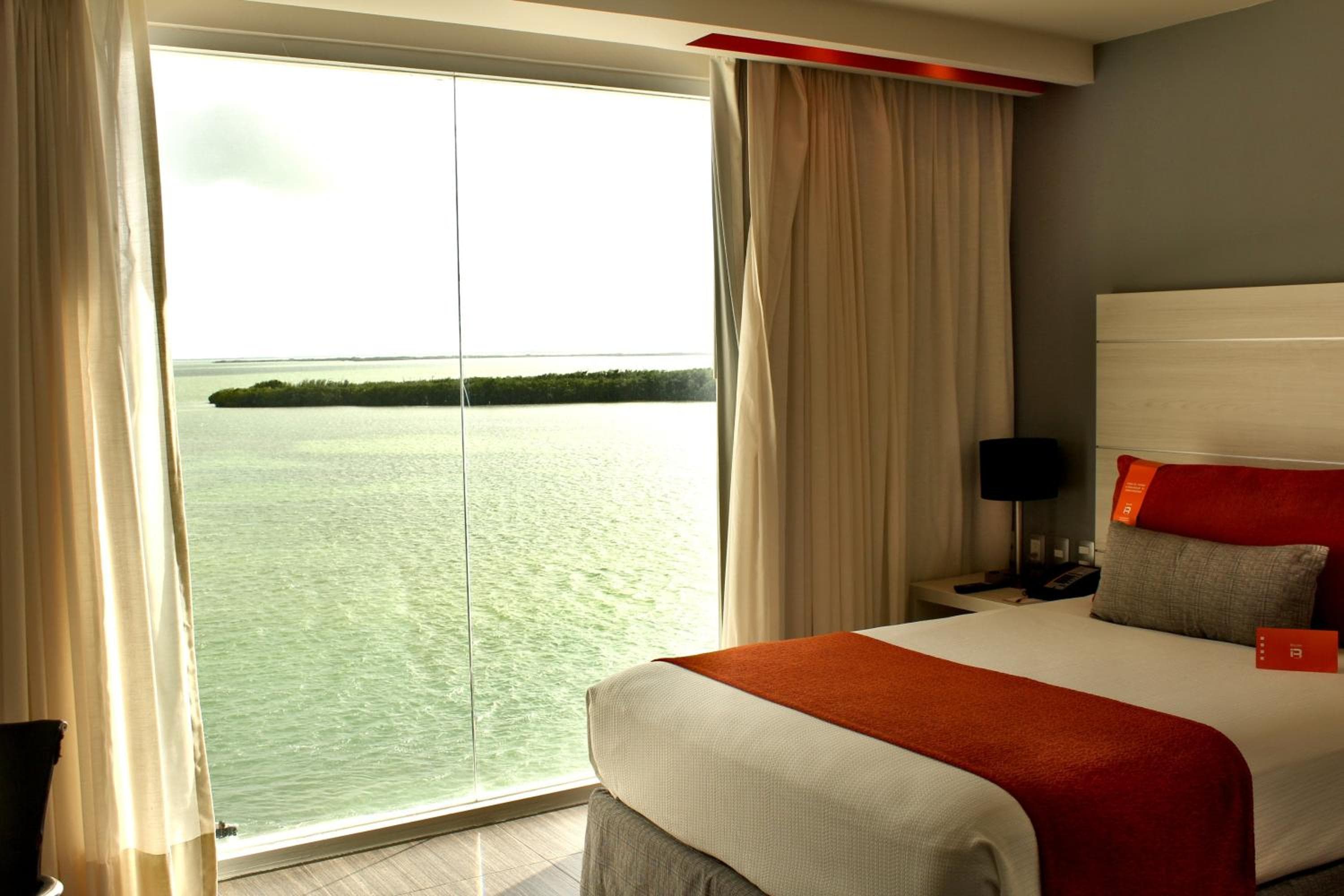 Real Inn Cancún — 13