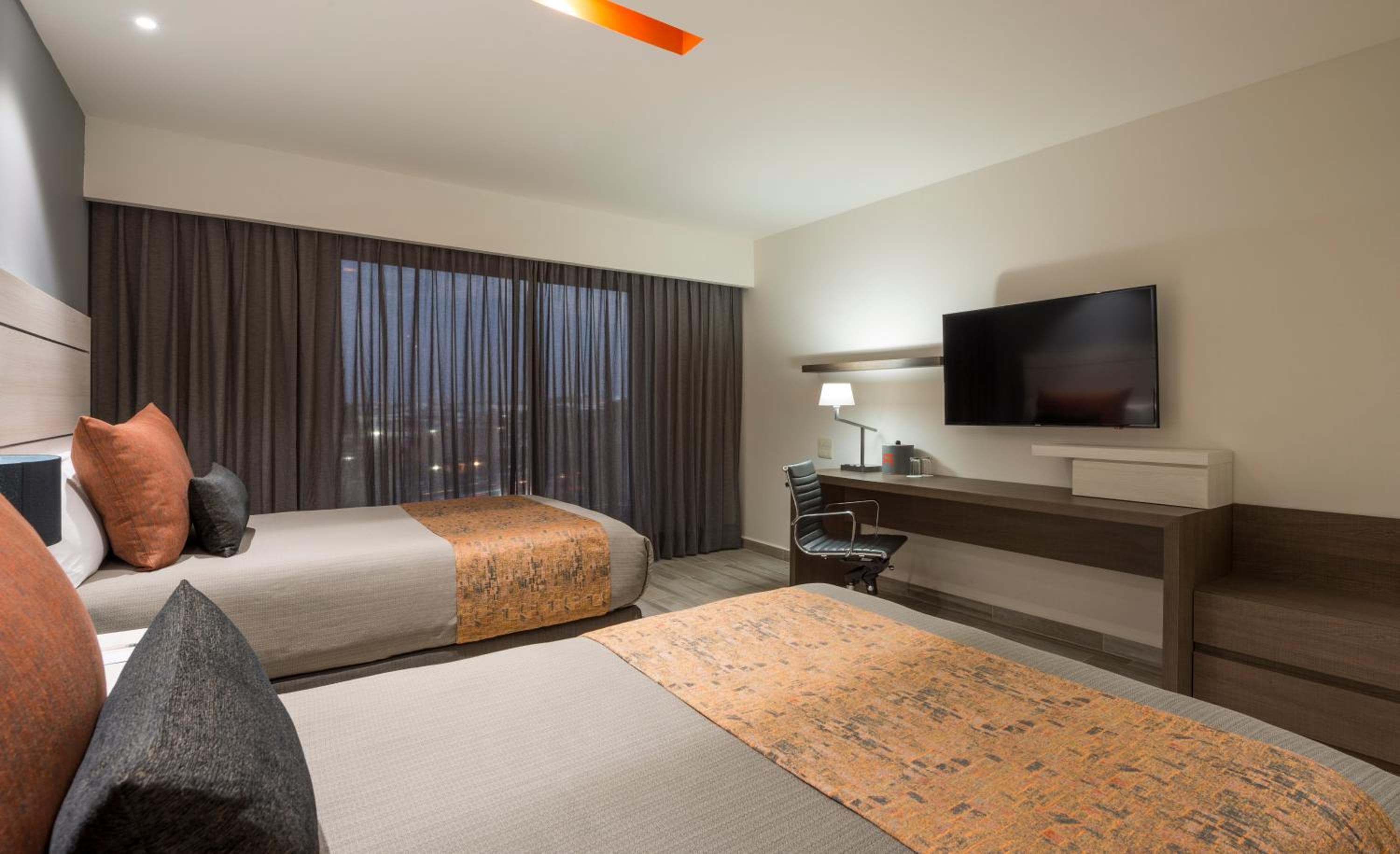 Real Inn Perinorte — 11