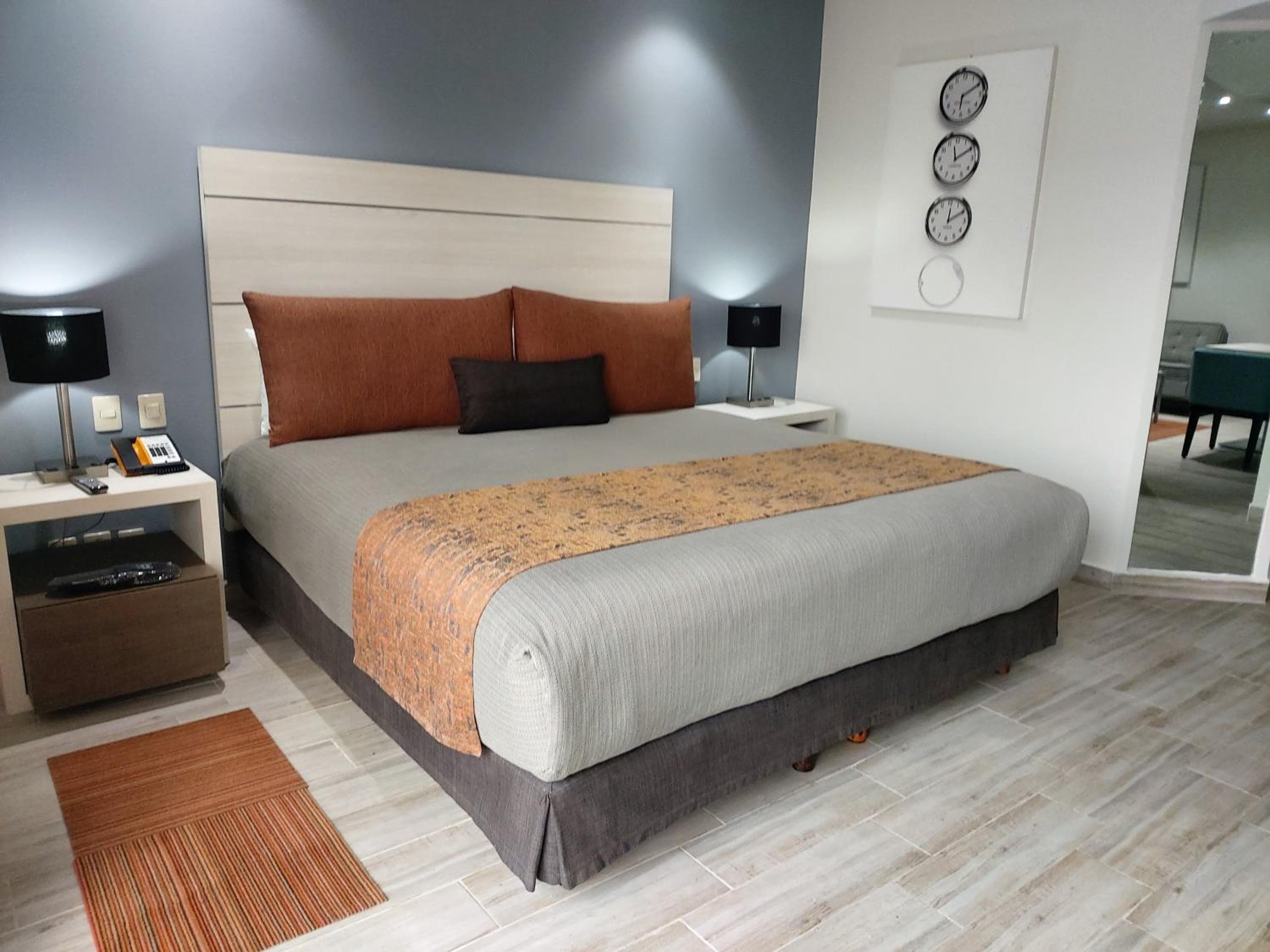 Real Inn Perinorte — 25