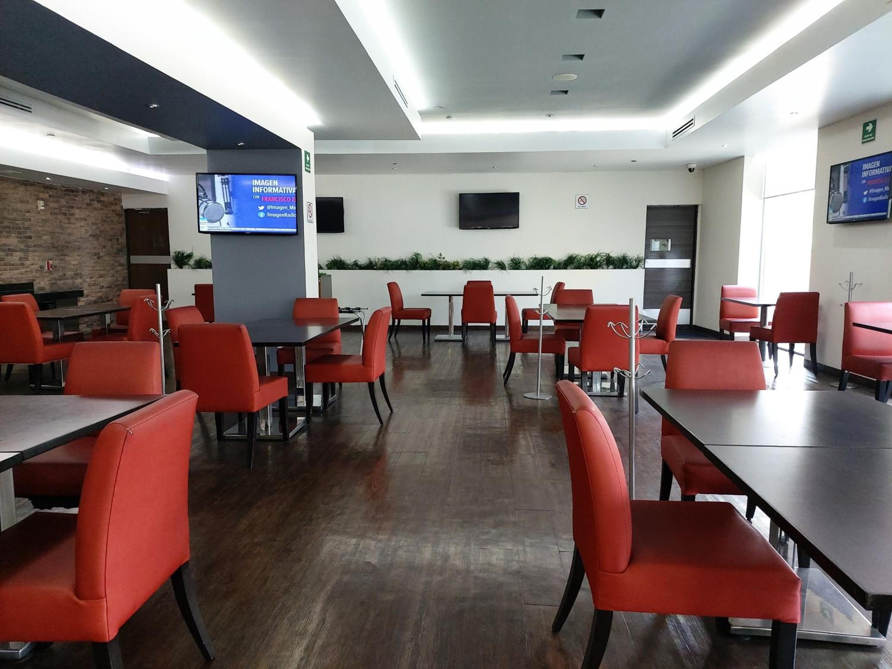 Real Inn Perinorte — 17