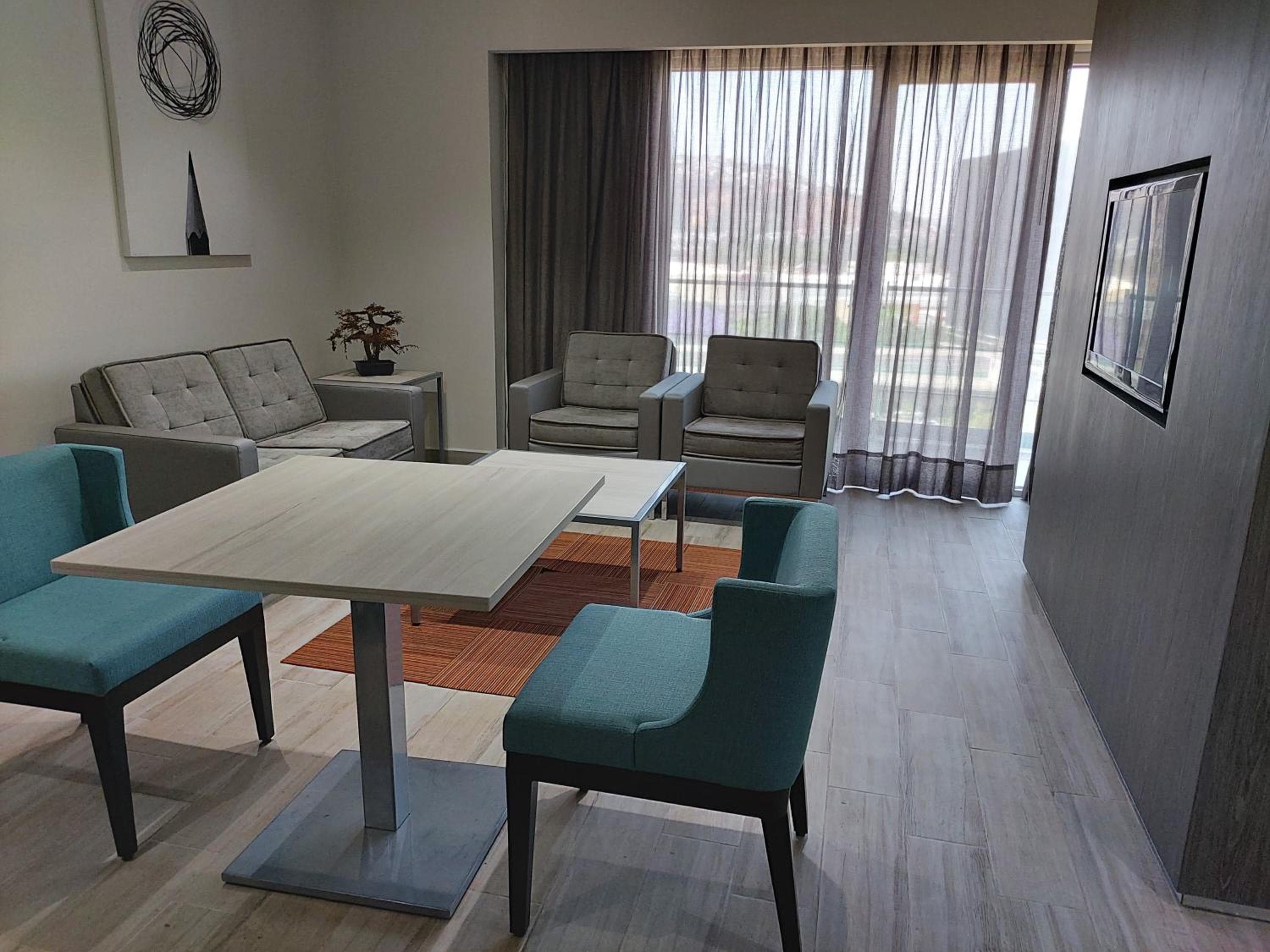 Real Inn Perinorte — 29