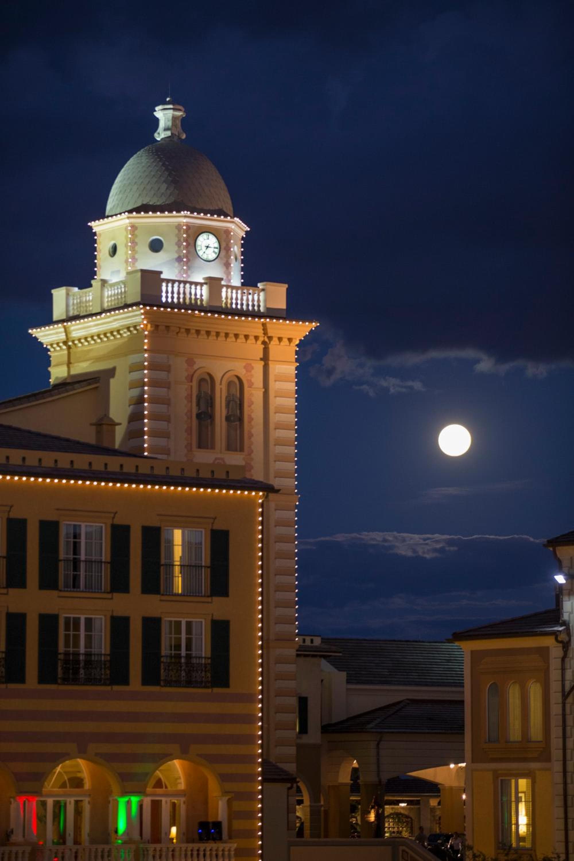 Universal's Loews Portofino Bay Hotel — 11