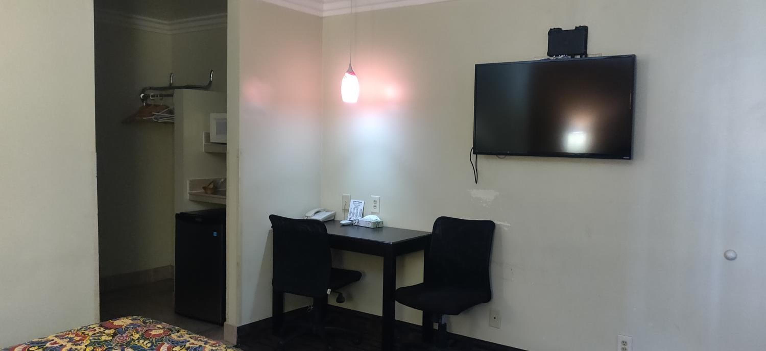 Friendship Motor Inn — 4