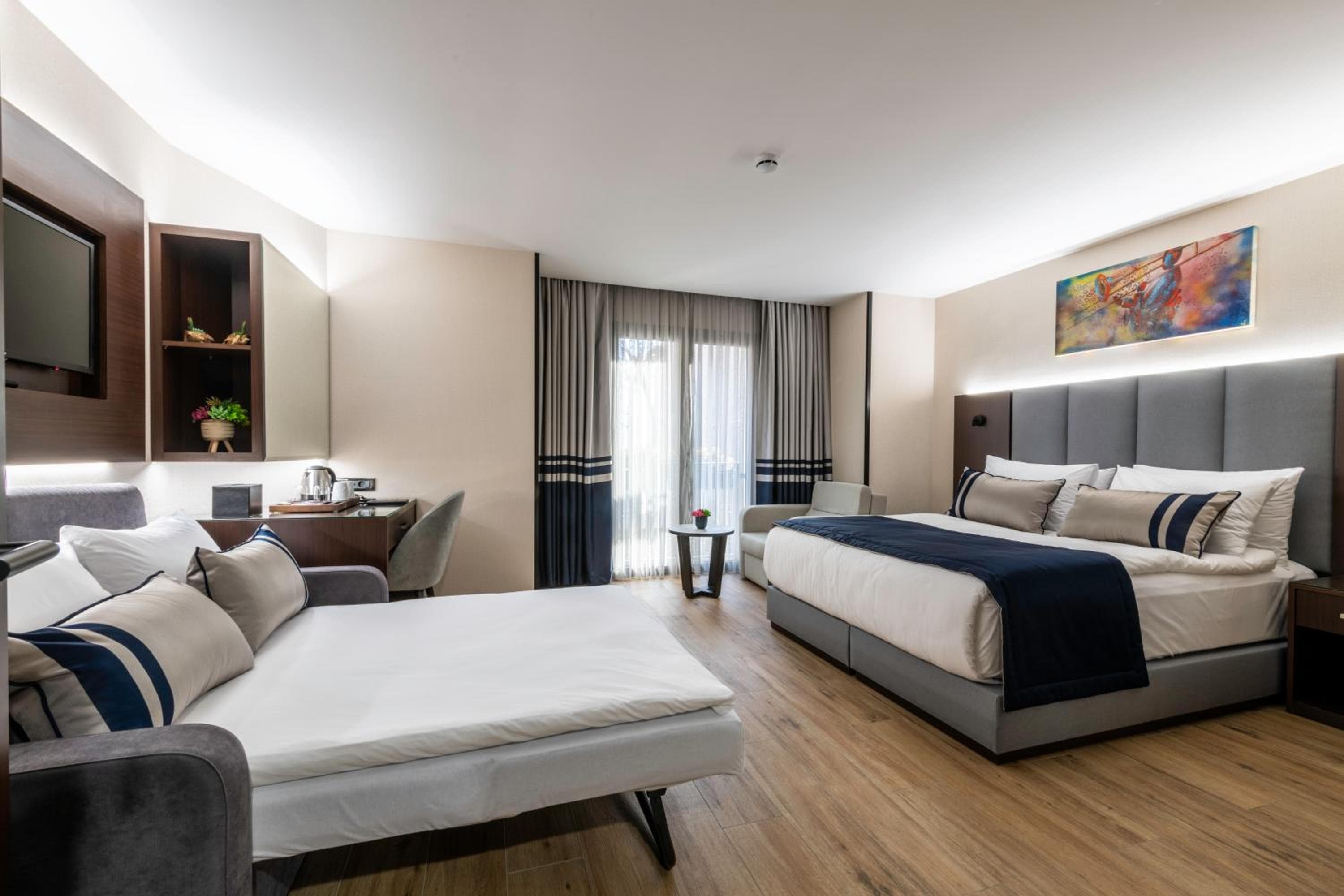 Aprilis Deluxe Hotel — 21