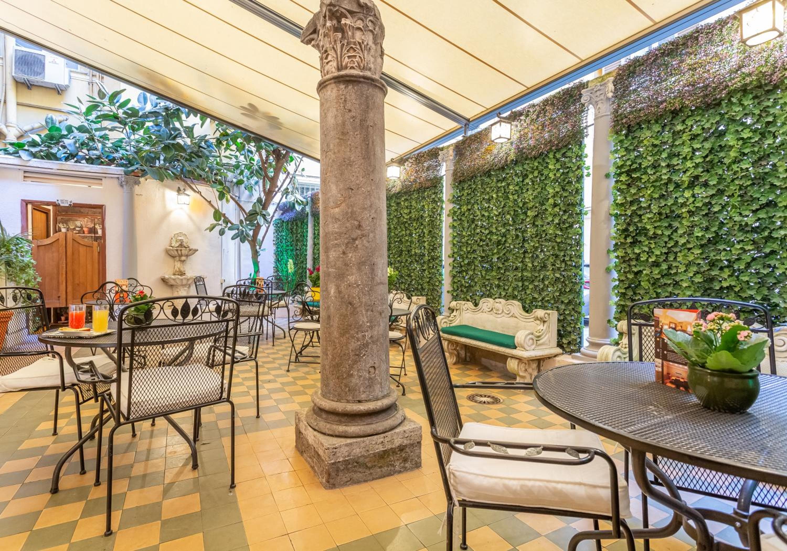 Hotel Medici — 9