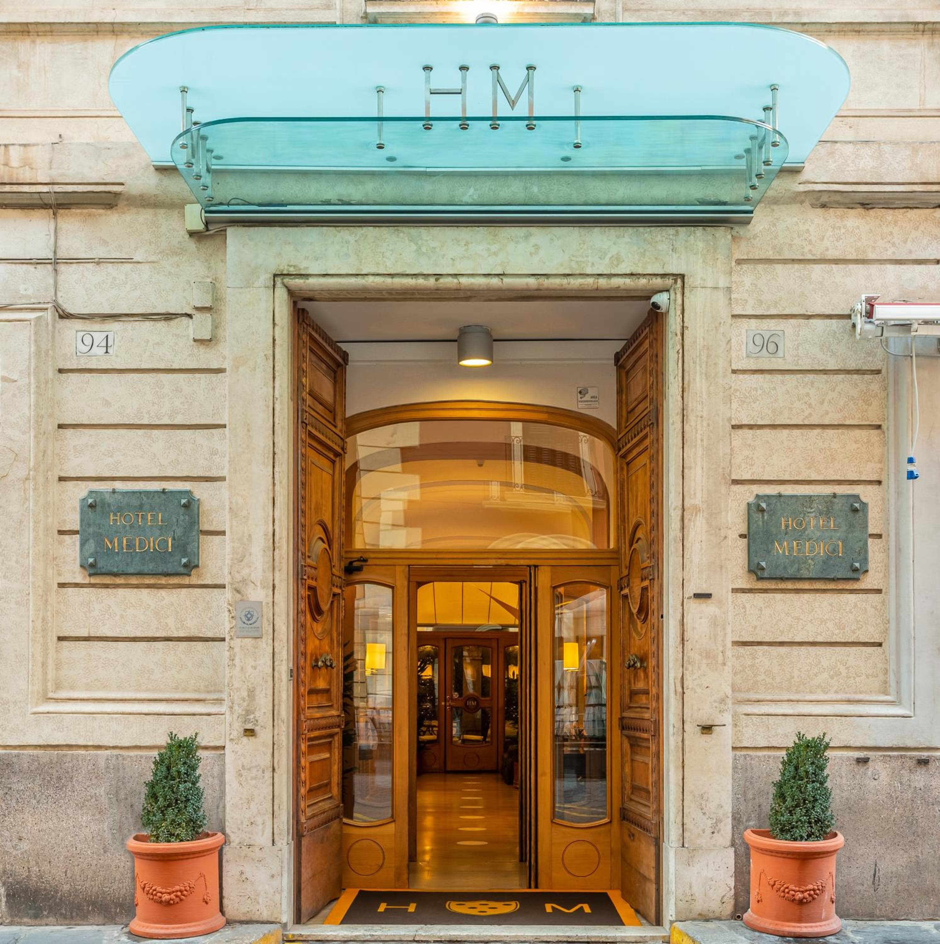 Hotel Medici — 3
