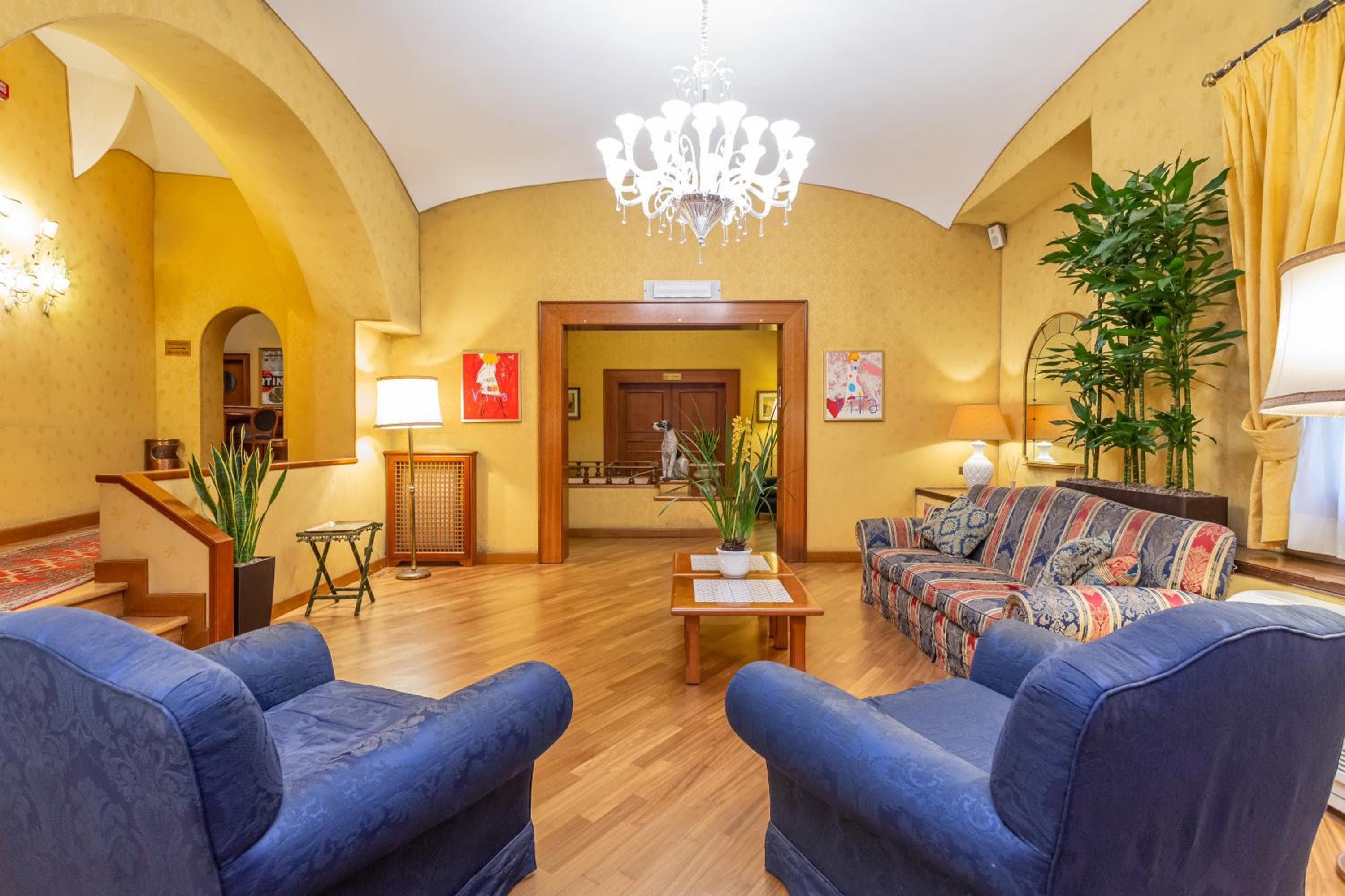 Hotel Medici — 14