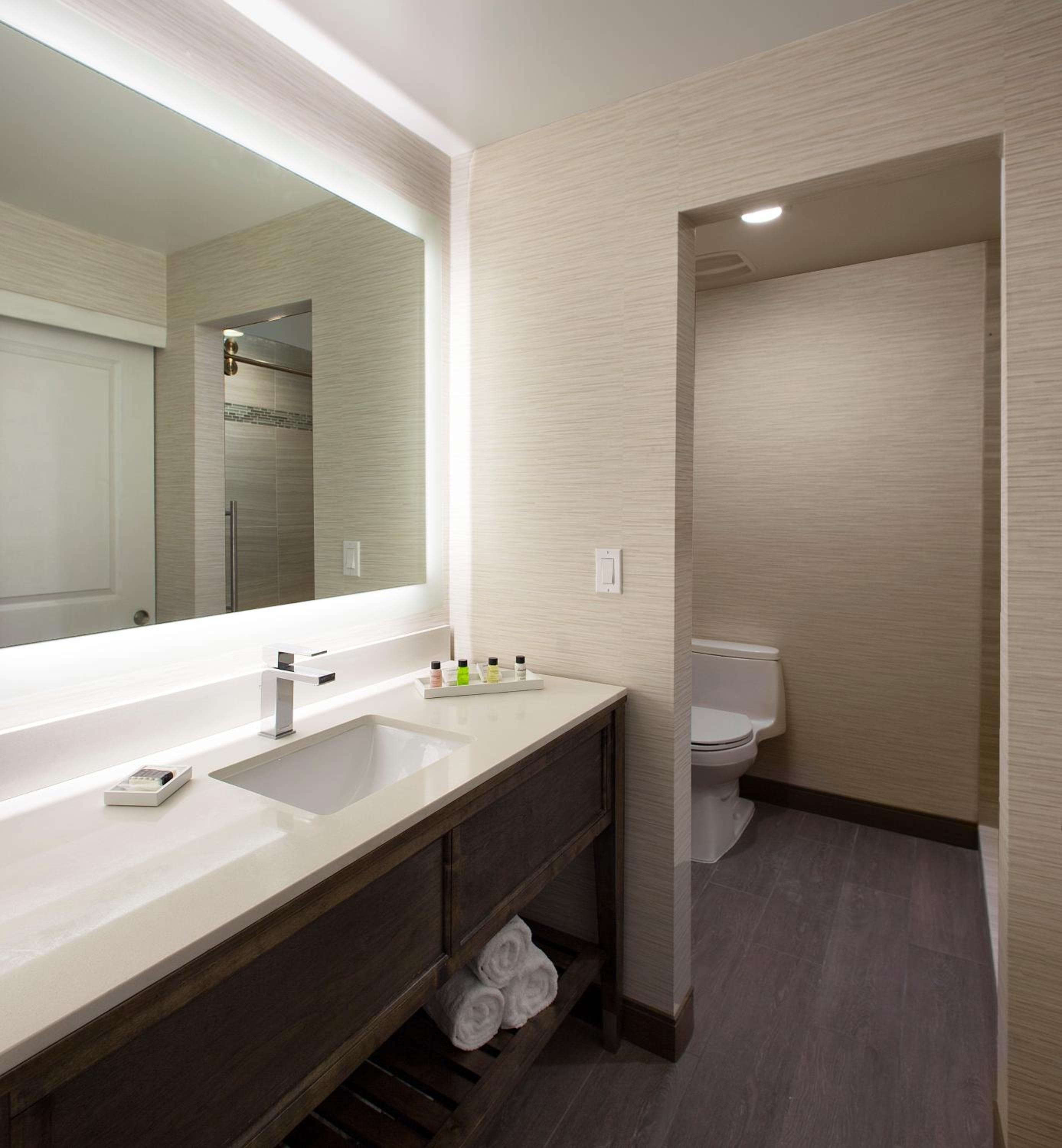 Hotel Marina del Rey — 5