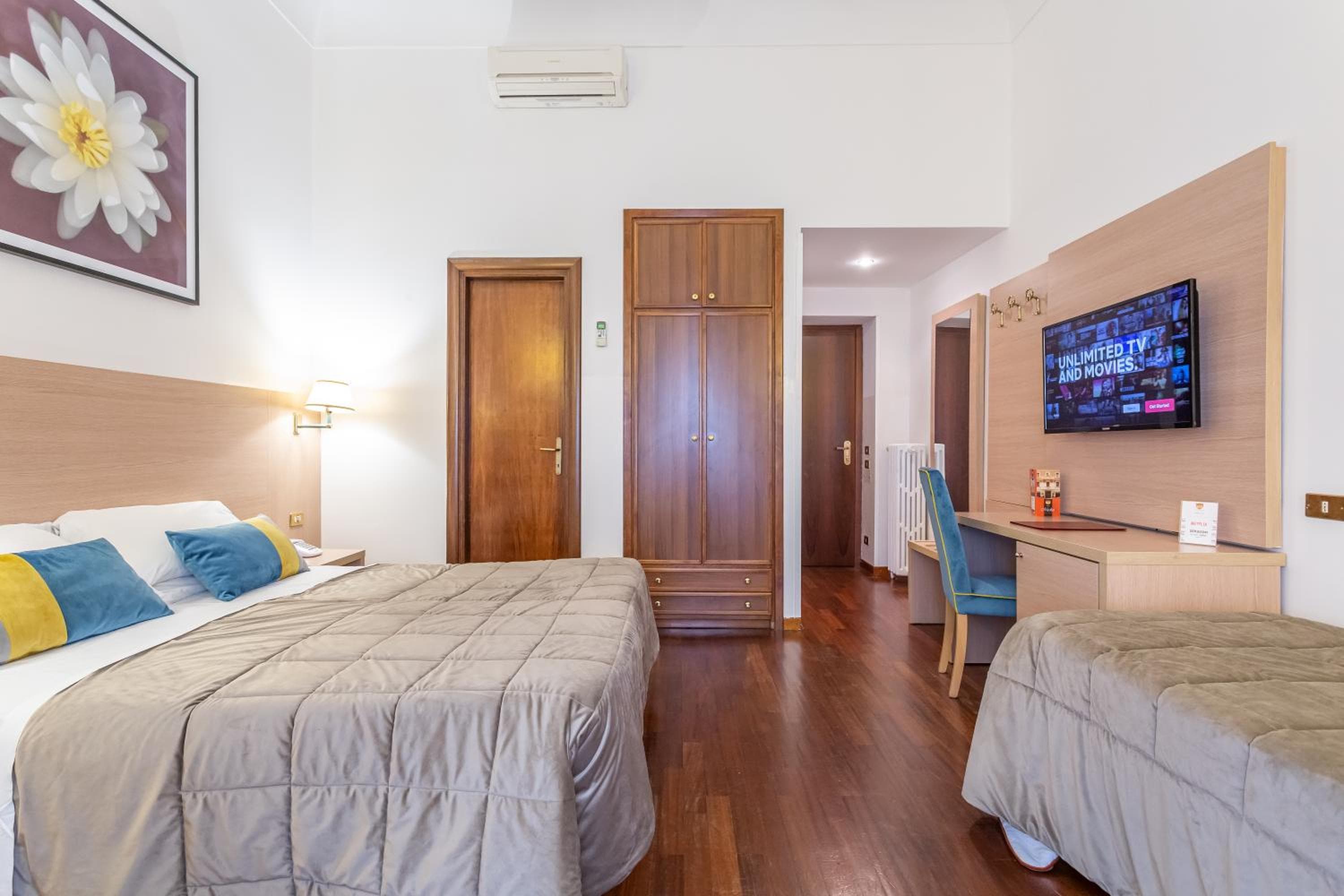 Hotel Medici — 29
