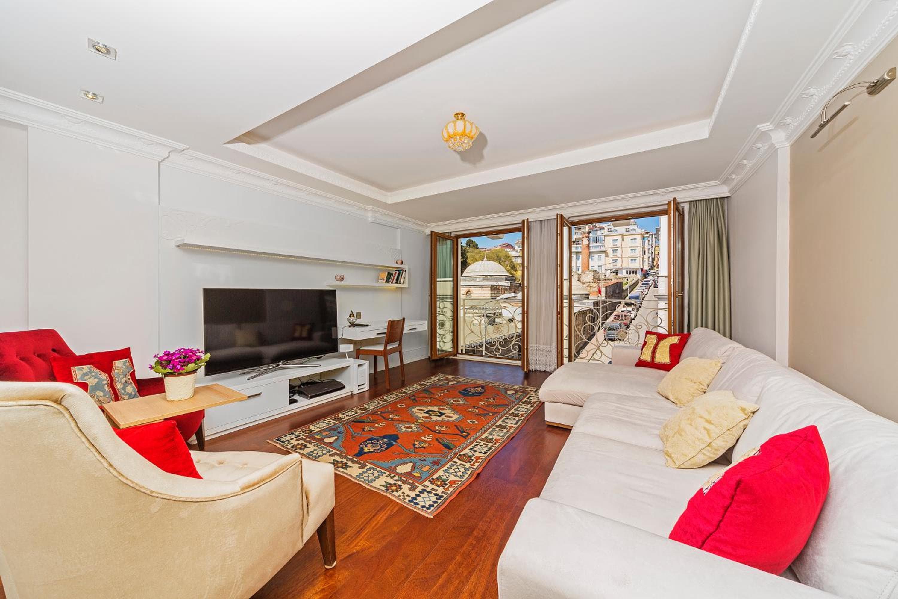 C'è l'Hotel Istanbul — 27